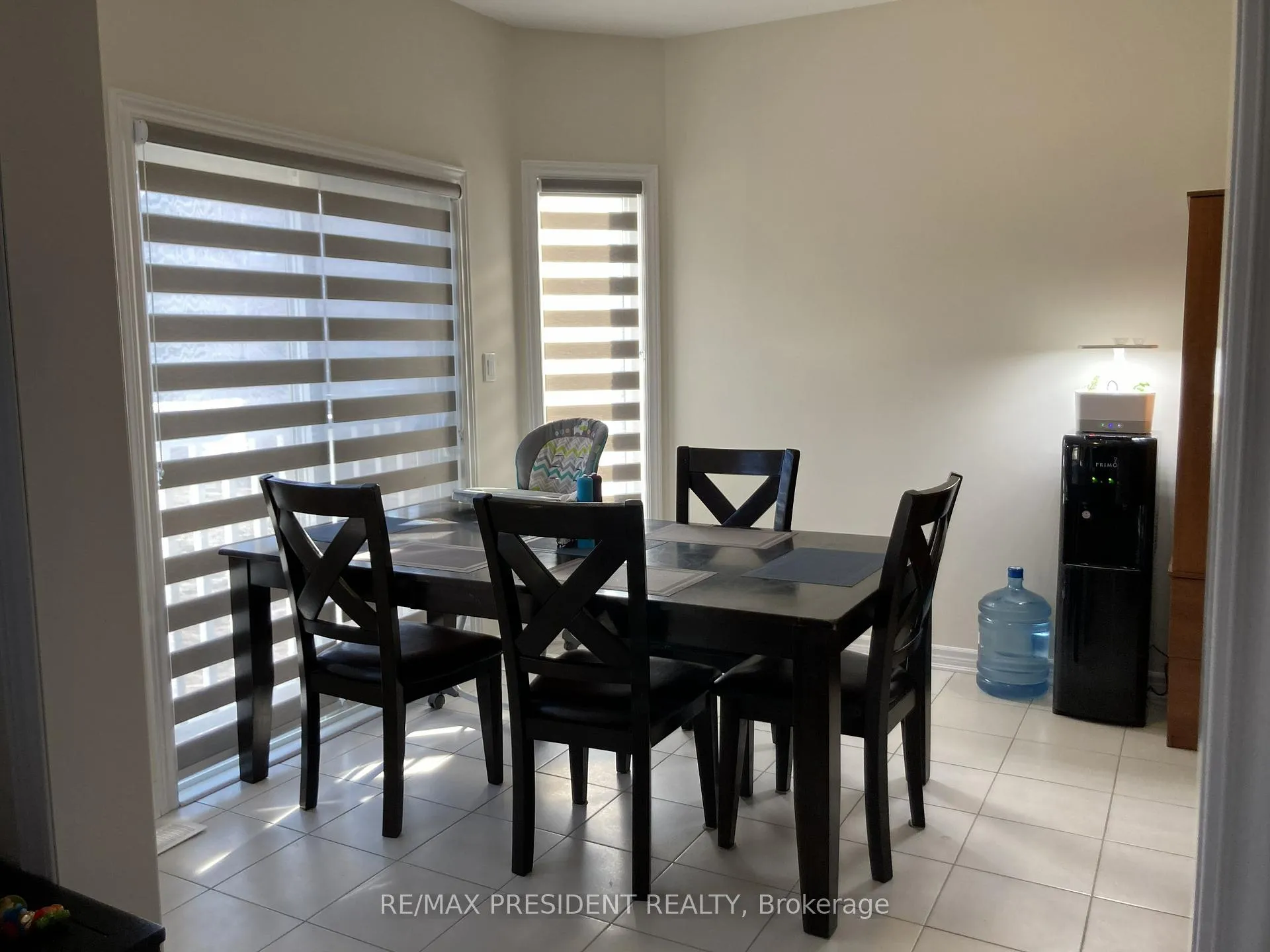 Photo 5 of 5 Jardine Street, Brock, Beaverton — HOMEH
