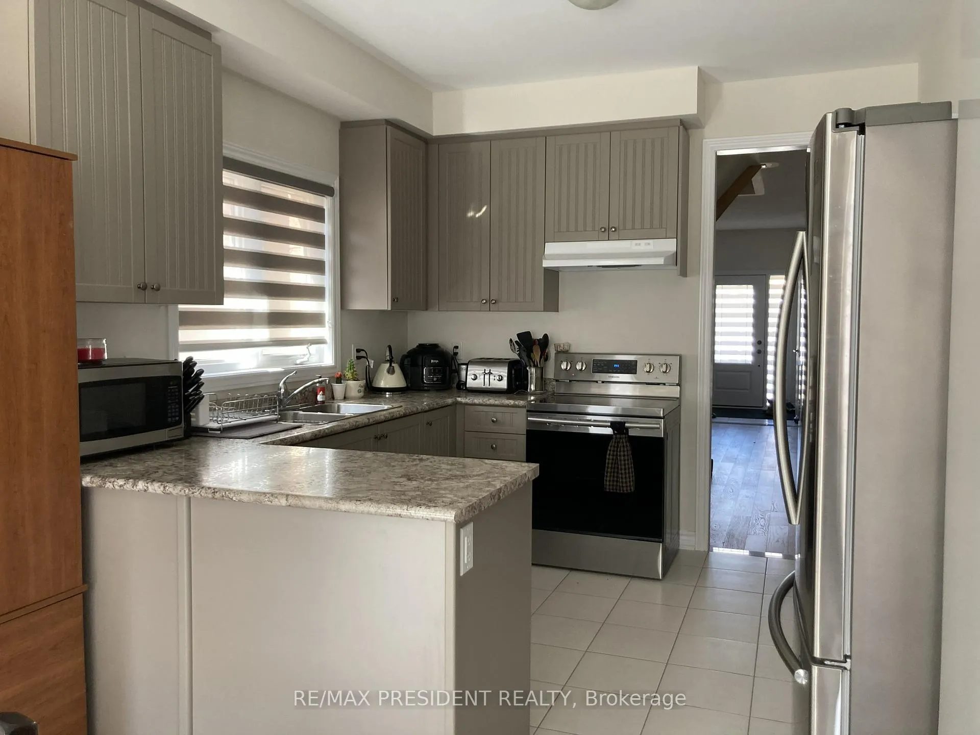 Photo 7 of 5 Jardine Street, Brock, Beaverton — HOMEH