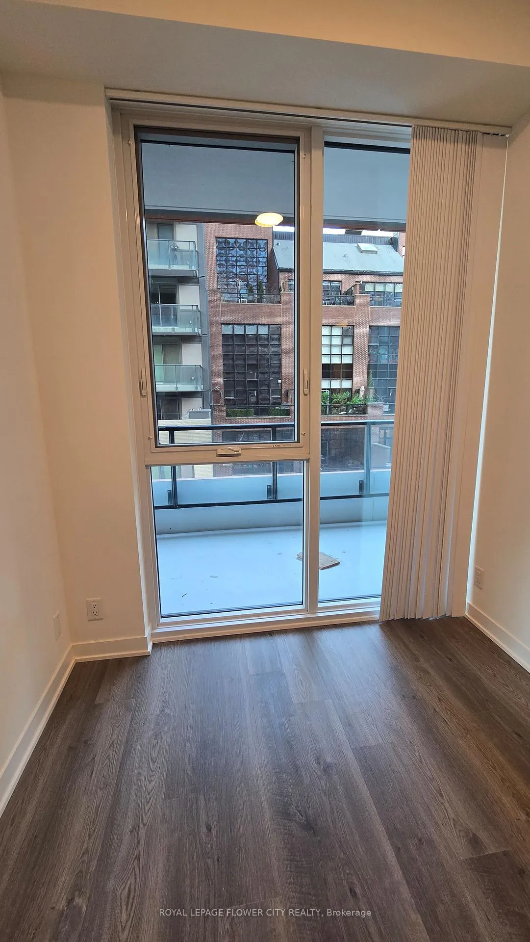 Photo 7 of Unit 501, 180 Front Street E, Toronto, Moss Park — HOMEH