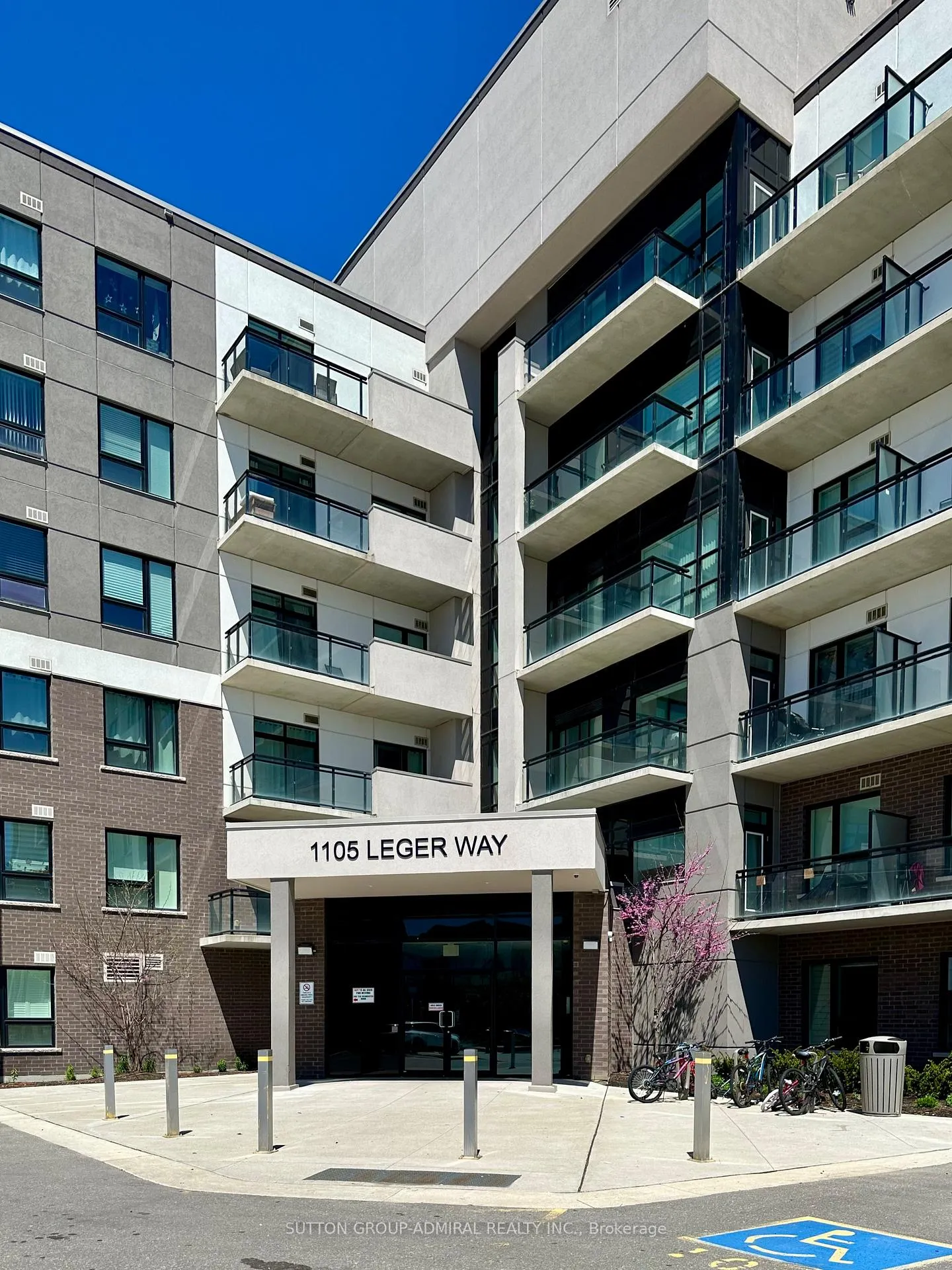 Front of Unit 103, 1105 Leger Way