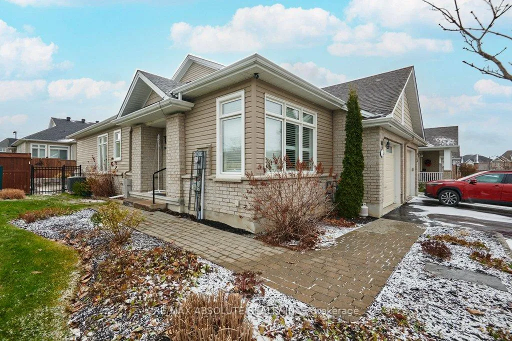 Photo 2 of 176 Minoterie Ridge, Ottawa, Camelot — HOMEH