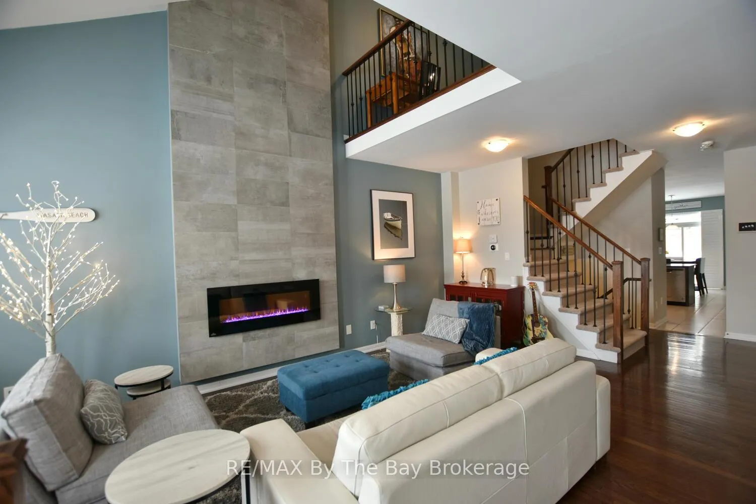 Photo 3 of 37 Berkshire Avenue, Wasaga Beach — HOMEH