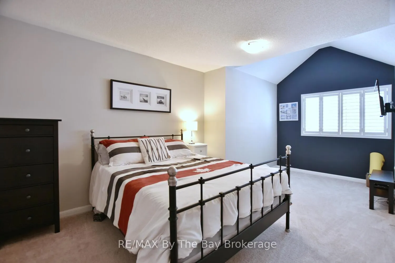 Photo 21 of 37 Berkshire Avenue, Wasaga Beach — HOMEH