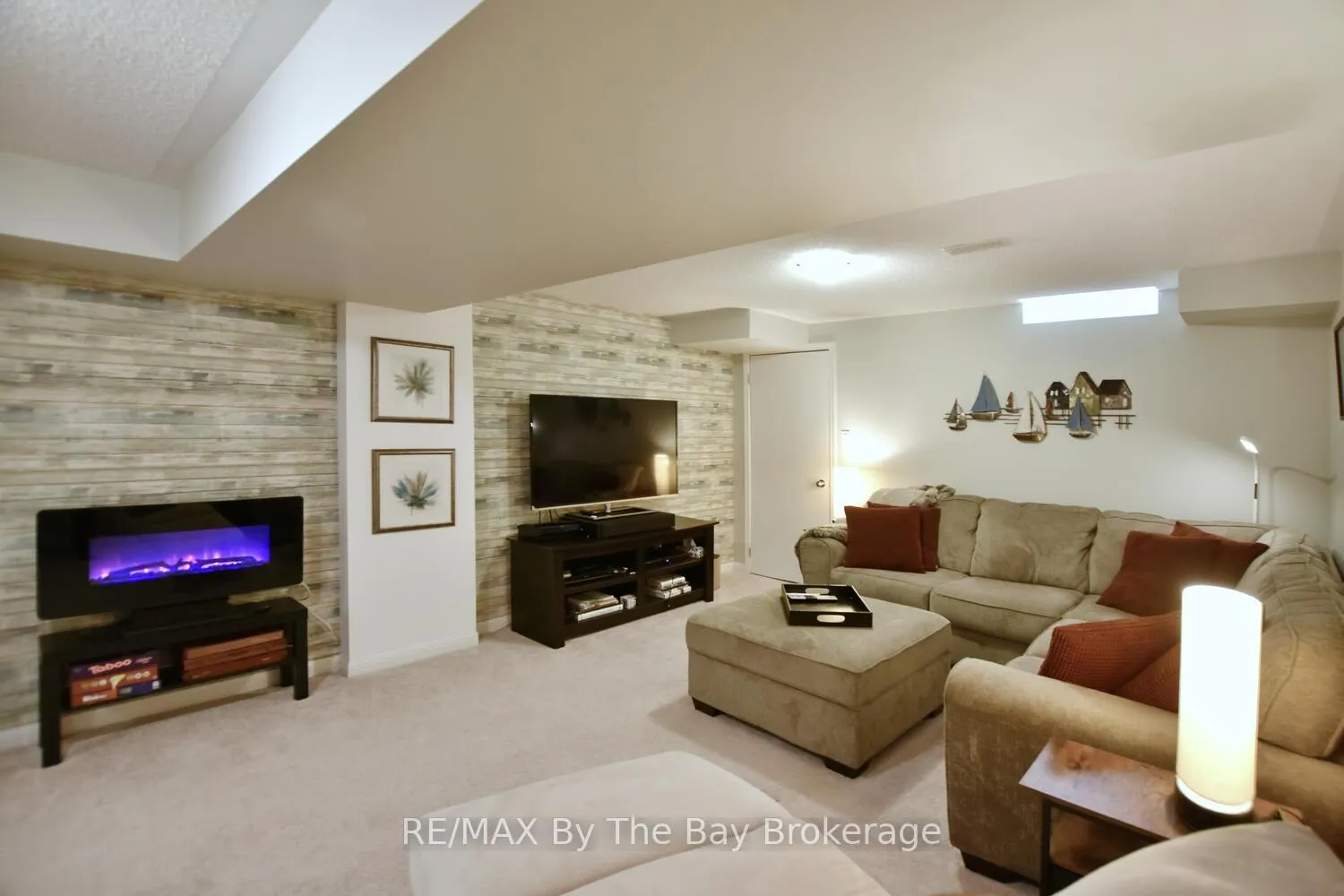 Photo 28 of 37 Berkshire Avenue, Wasaga Beach — HOMEH