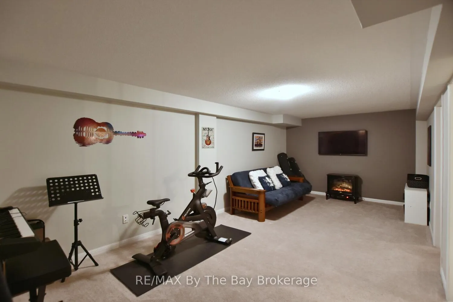Photo 30 of 37 Berkshire Avenue, Wasaga Beach — HOMEH