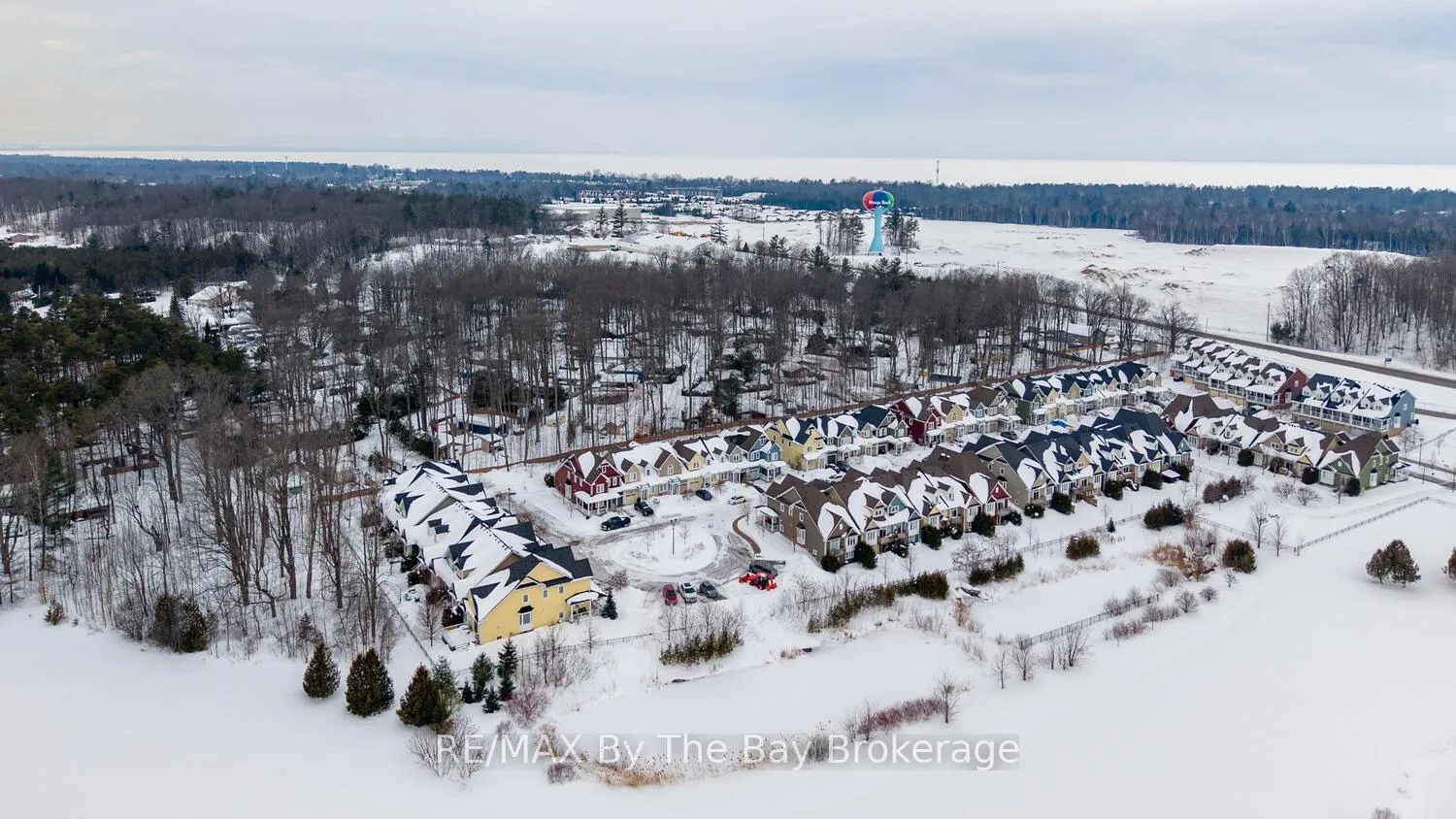 Photo 43 of 37 Berkshire Avenue, Wasaga Beach — HOMEH
