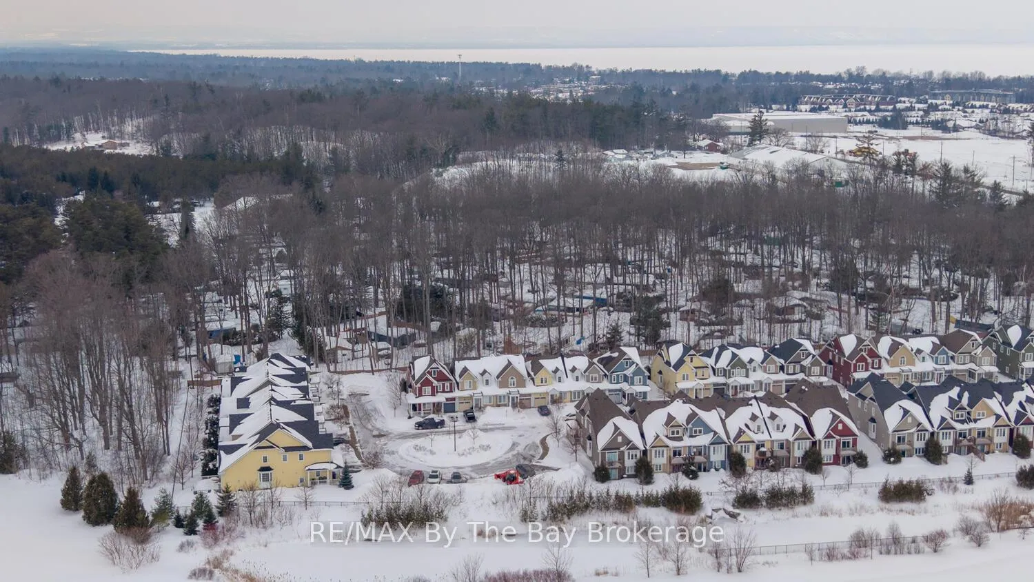 Photo 44 of 37 Berkshire Avenue, Wasaga Beach — HOMEH