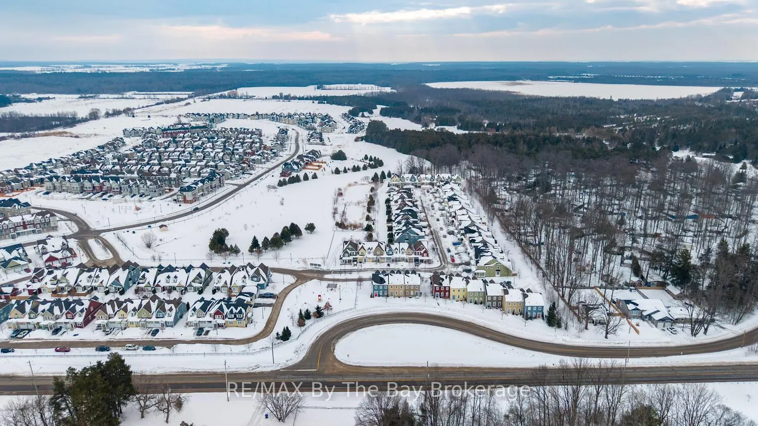 Photo 47 of 37 Berkshire Avenue, Wasaga Beach — HOMEH