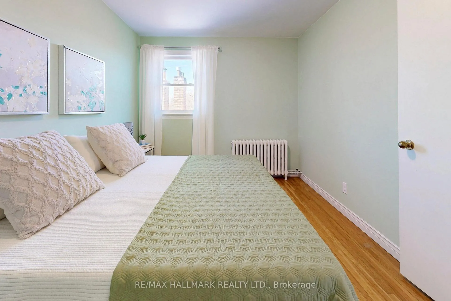 Photo 26 of 85 Roosevelt Road, Toronto, Danforth — HOMEH