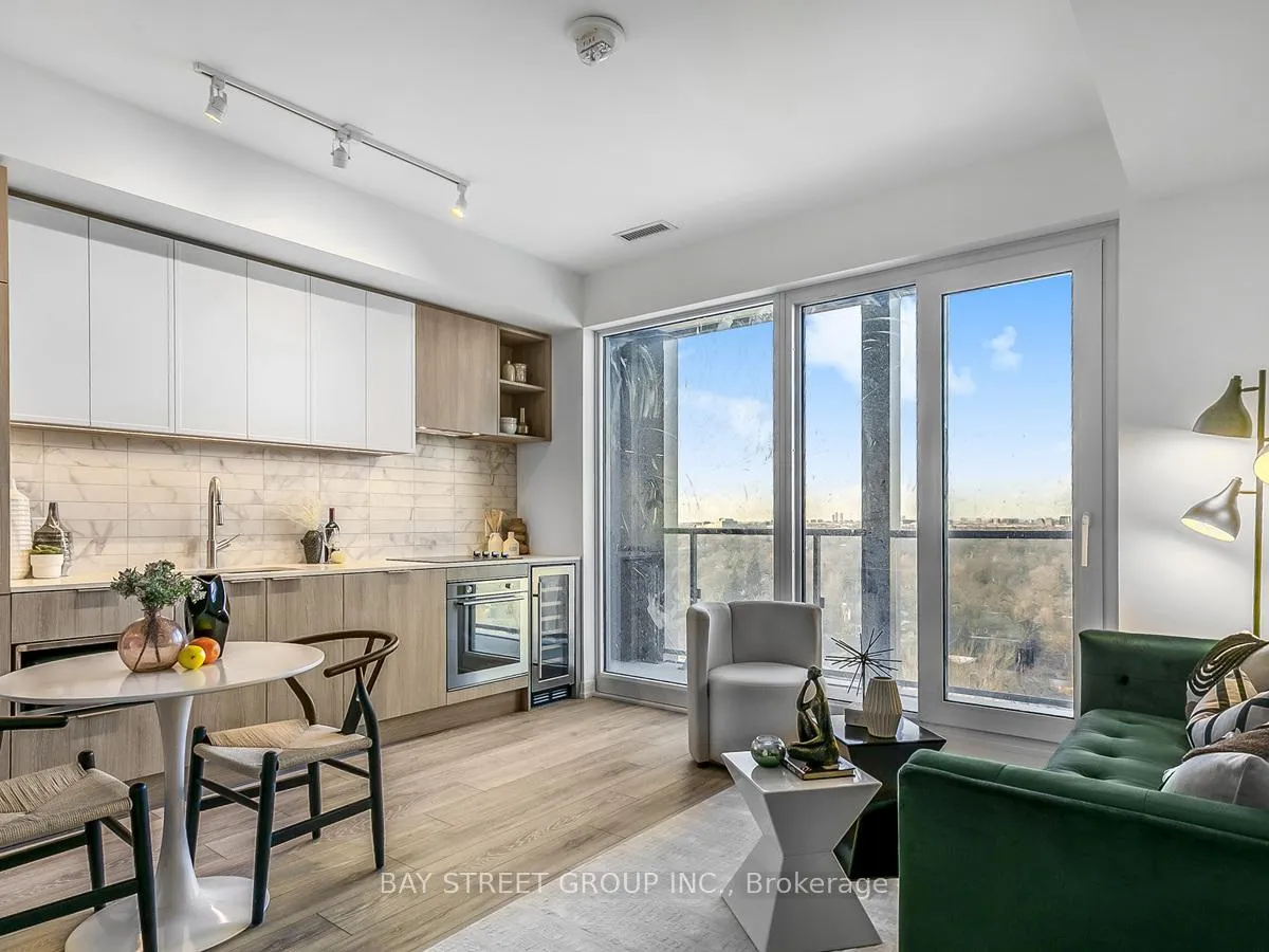 Photo 7 of Unit 1910, 2020 Bathurst Street, Toronto, Humewood-Cedarvale — HOMEH
