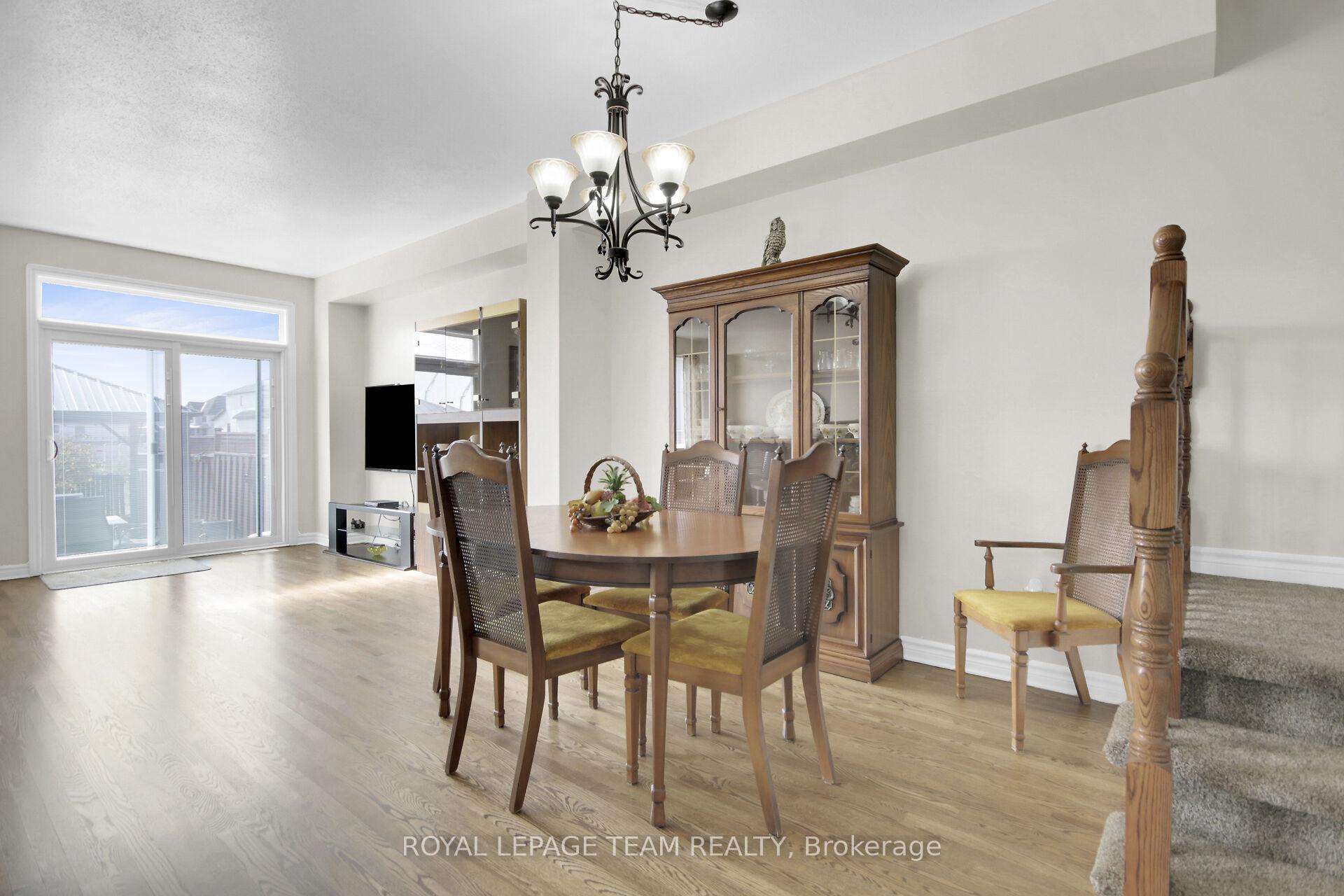 Photo 18 of 1024 Northgraves Crescent, Ottawa, Kanata - Emerald Meadows/Trailwest — HOMEH