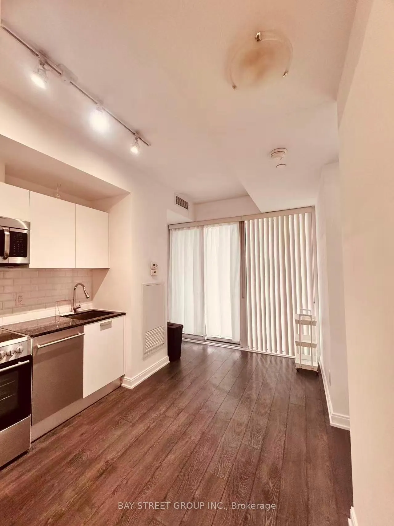 Photo 2 of Unit 2103, 42 Charles Street E, Toronto, Church-Yonge Corridor — HOMEH