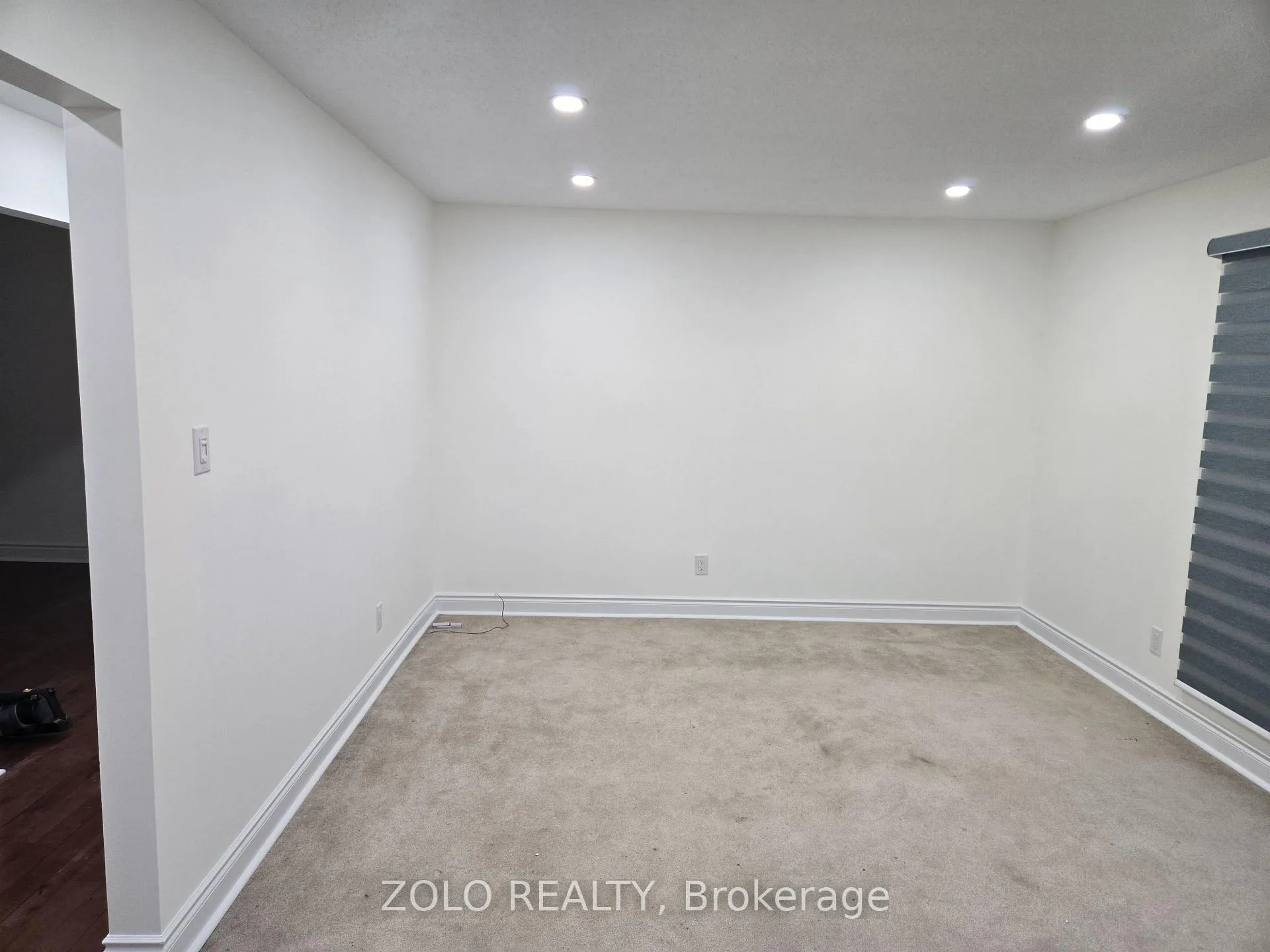Photo 4 of 42 Boreham Circle, Brampton, Snelgrove — HOMEH