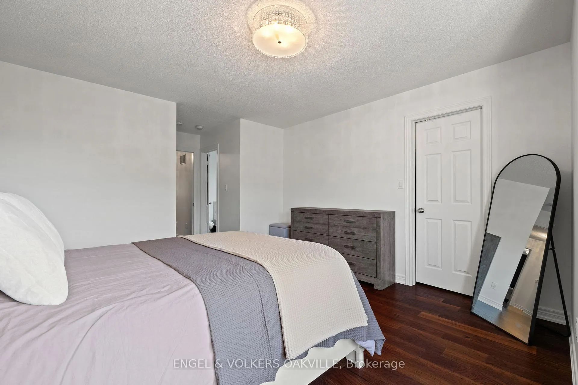 Photo 30 of 33 Sharpe Crescent, New Tecumseth, Tottenham — HOMEH