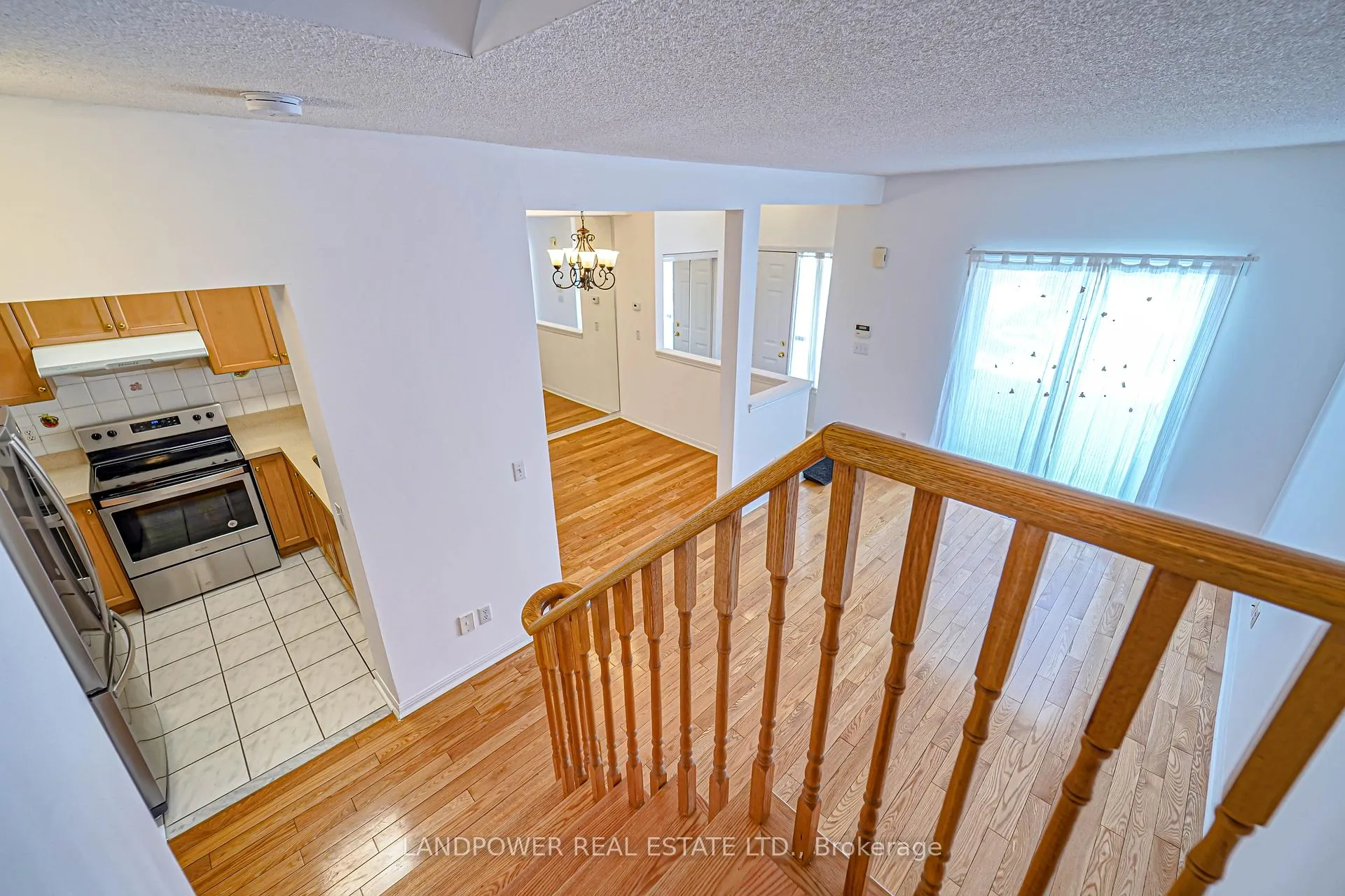 Photo 16 of Unit 11, 4 Cox Boulevard, Markham, Unionville — HOMEH