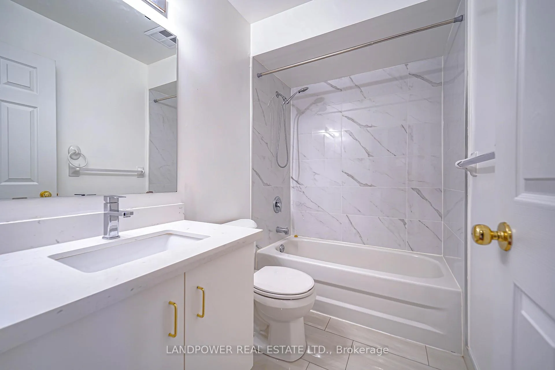 Photo 19 of Unit 11, 4 Cox Boulevard, Markham, Unionville — HOMEH