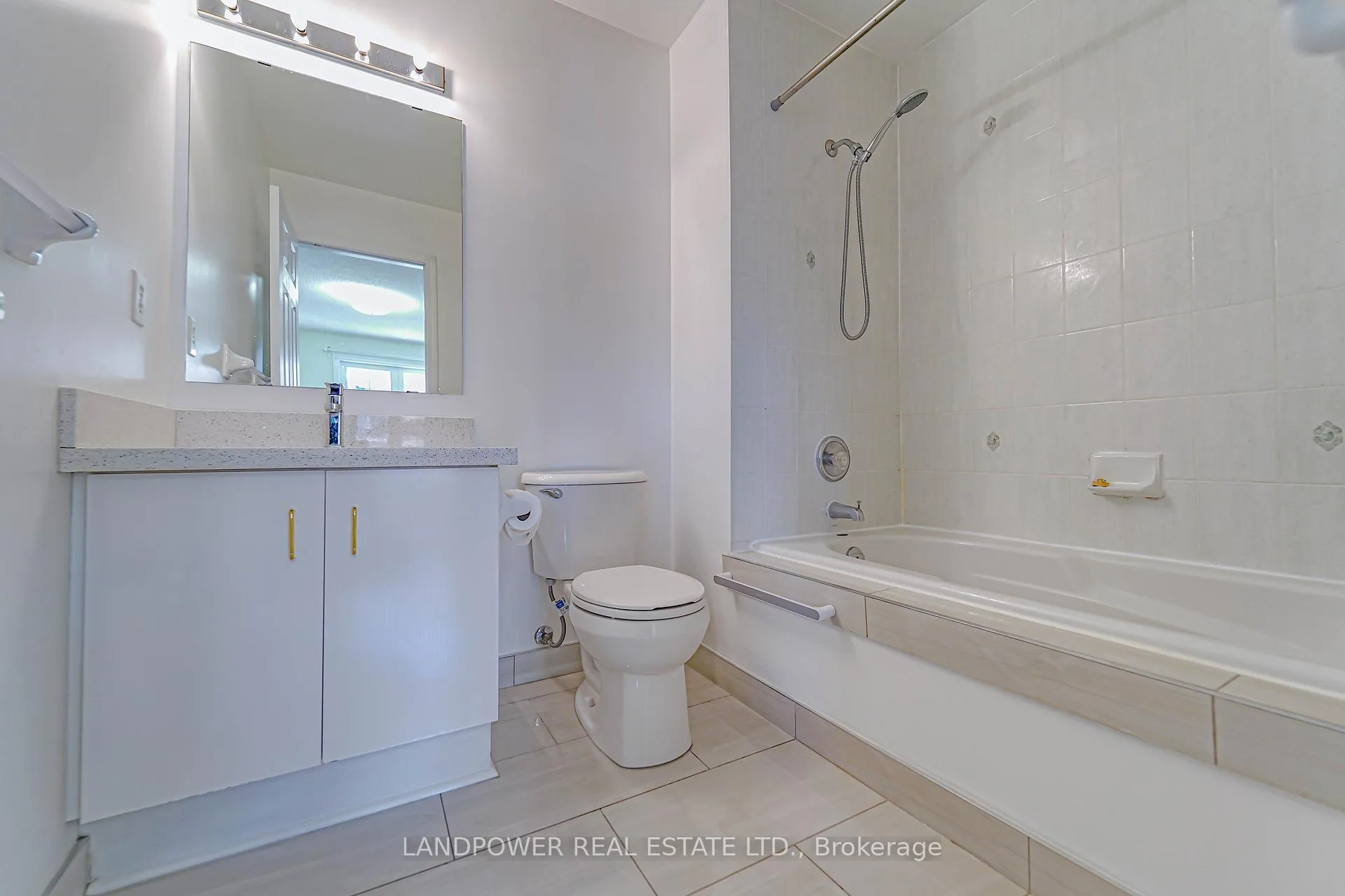 Photo 29 of Unit 11, 4 Cox Boulevard, Markham, Unionville — HOMEH