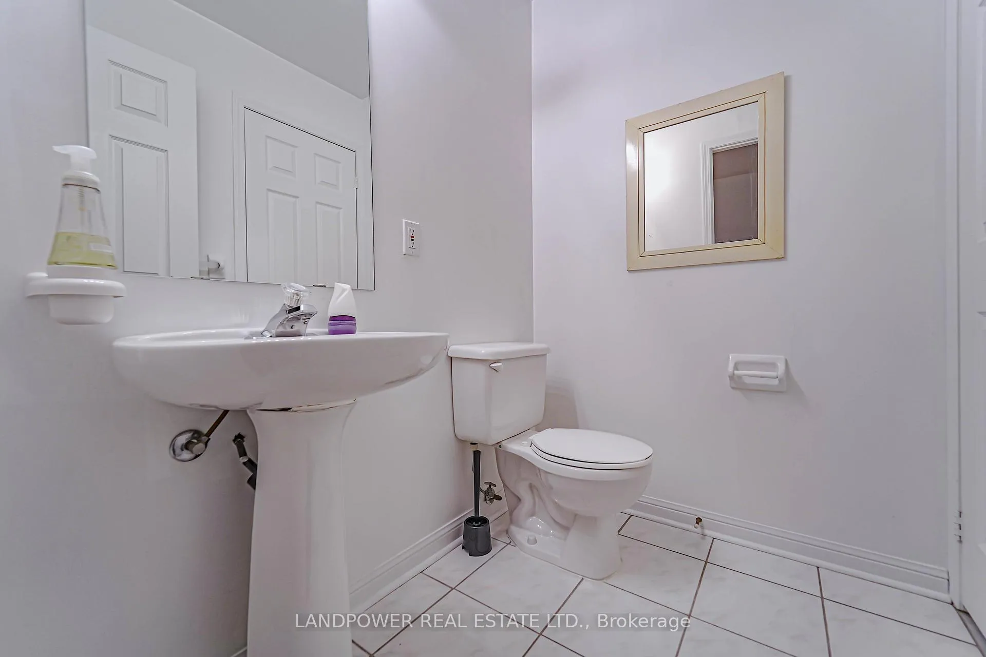 Photo 33 of Unit 11, 4 Cox Boulevard, Markham, Unionville — HOMEH