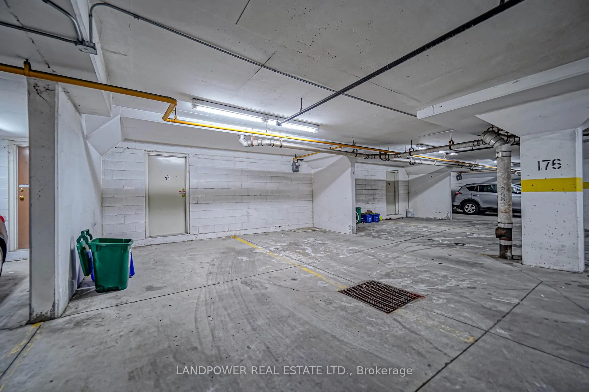 Photo 36 of Unit 11, 4 Cox Boulevard, Markham, Unionville — HOMEH