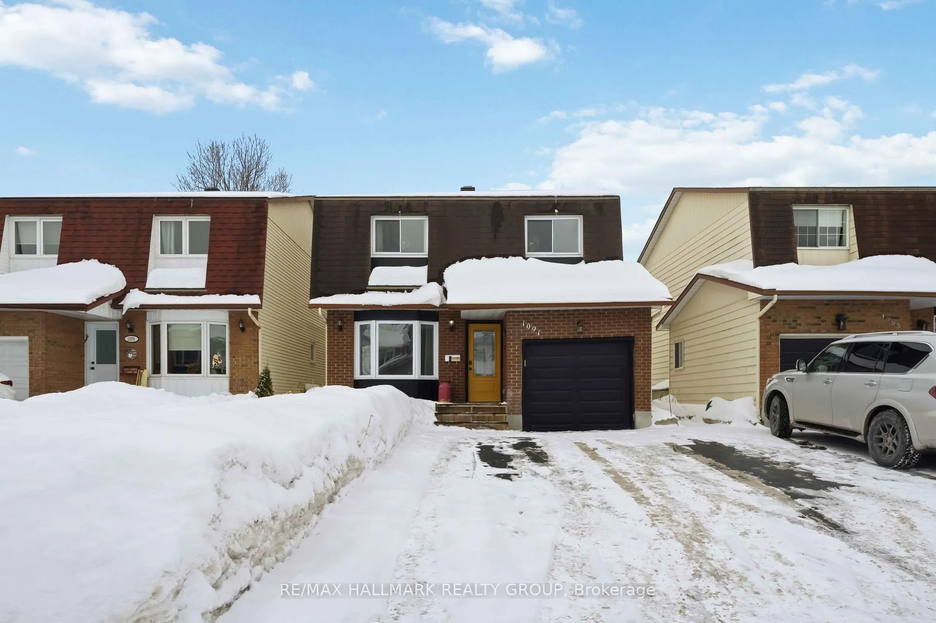 Front of 1091 Burgundy Lane