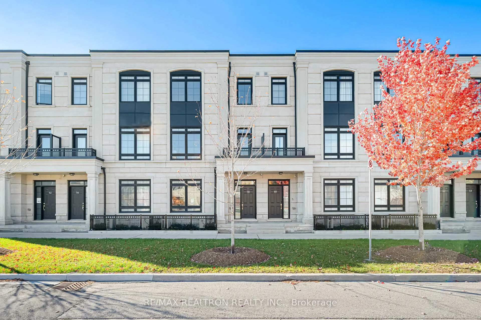 Photo 1 of 58 Village Parkway, Markham, Unionville — HOMEH