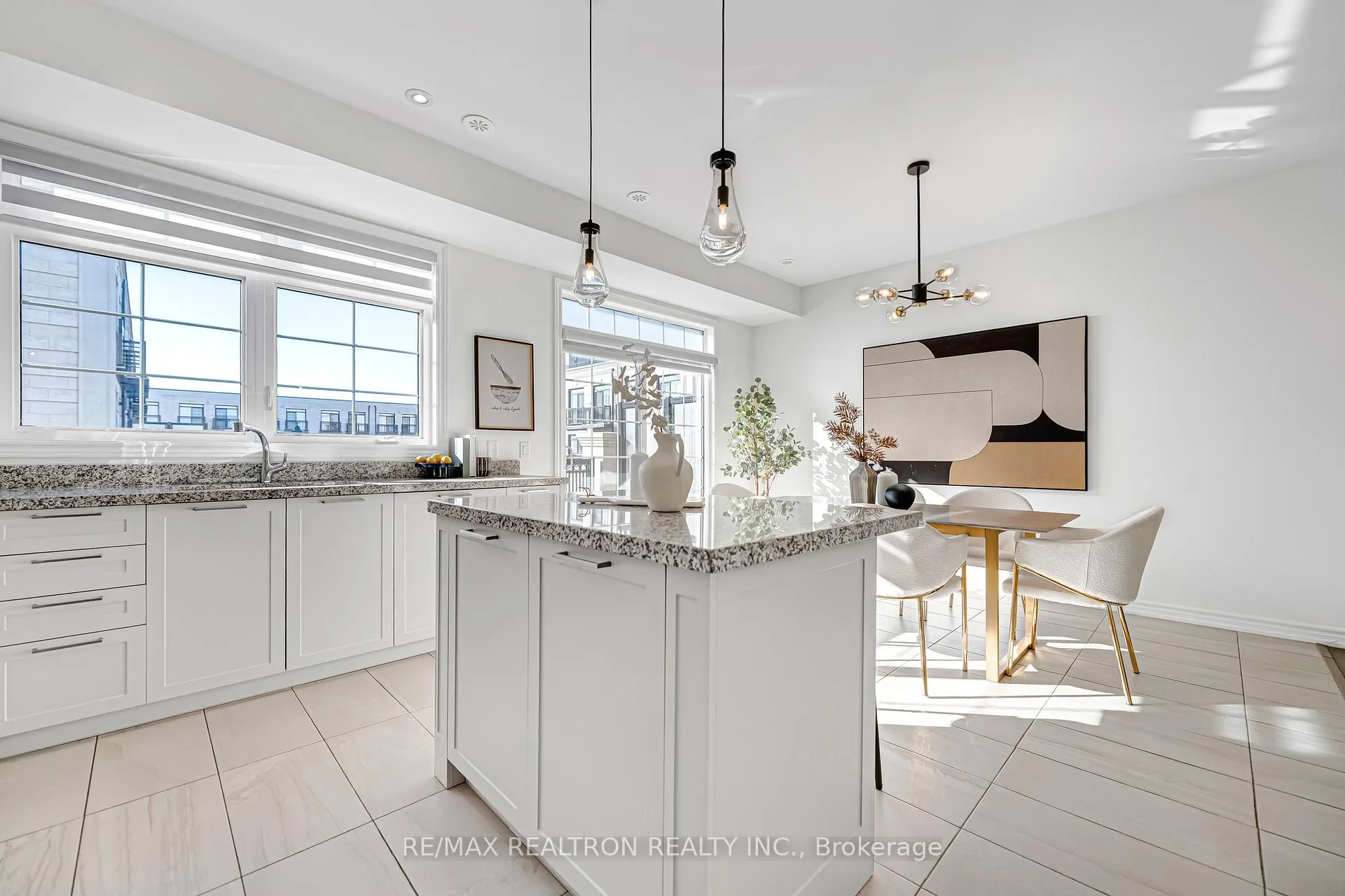 Photo 20 of 58 Village Parkway, Markham, Unionville — HOMEH