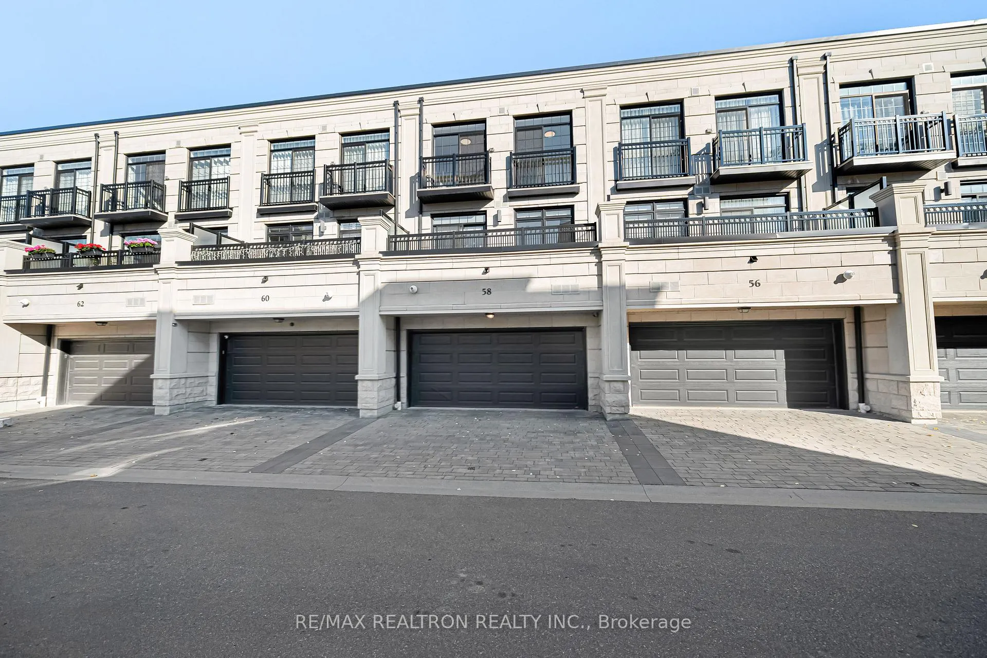 Photo 39 of 58 Village Parkway, Markham, Unionville — HOMEH