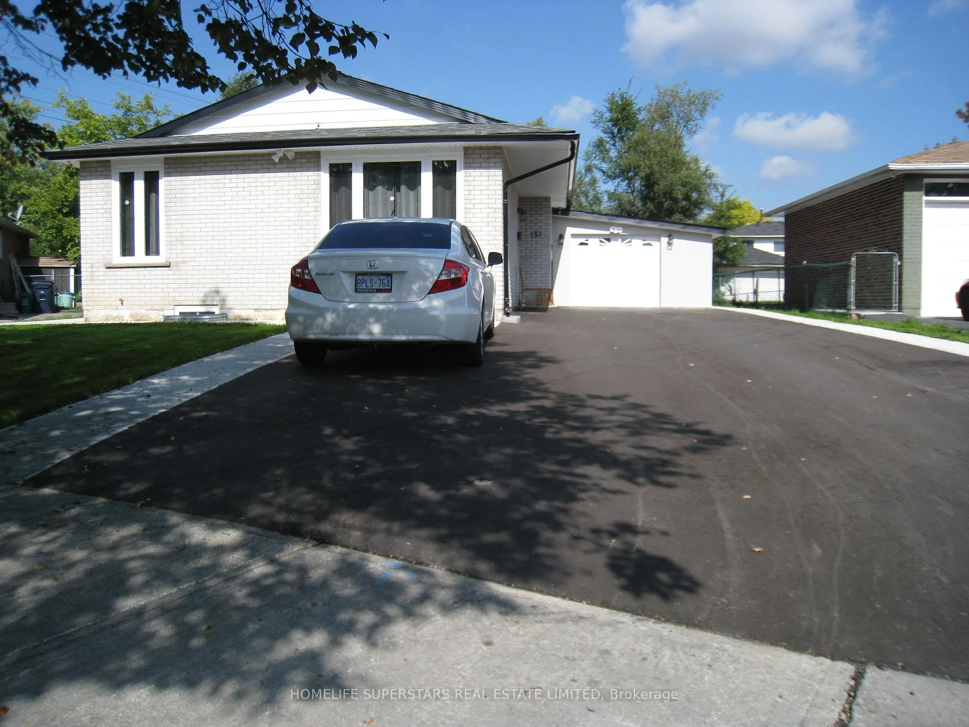 Photo 1 of Unit ( Upper ), 131 Alicewood Court, Etobicoke, West Humber-Clairville — HOMEH