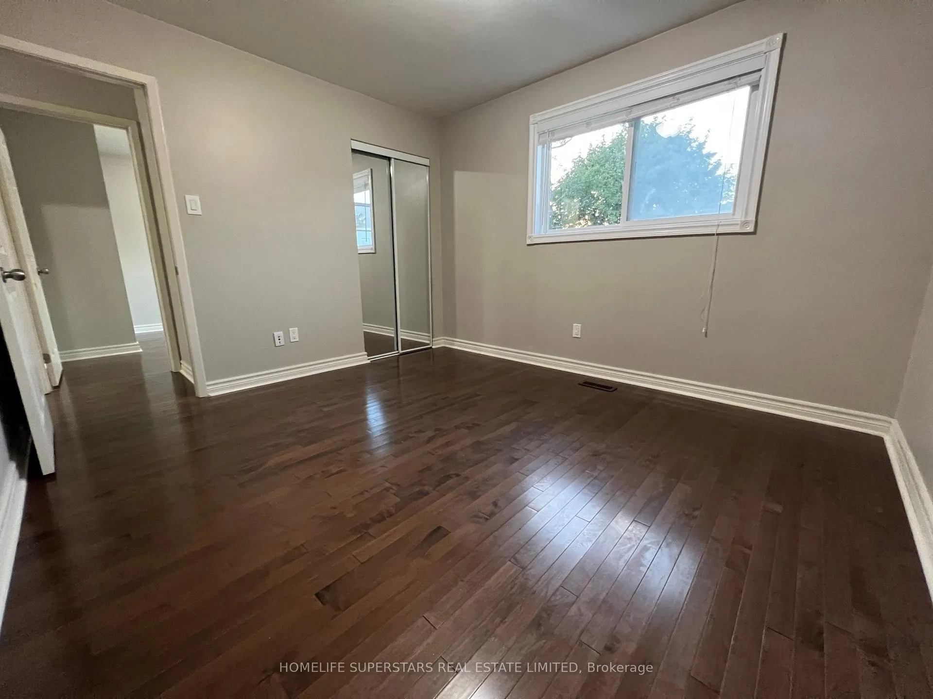 Photo 15 of Unit ( Upper ), 131 Alicewood Court, Etobicoke, West Humber-Clairville — HOMEH