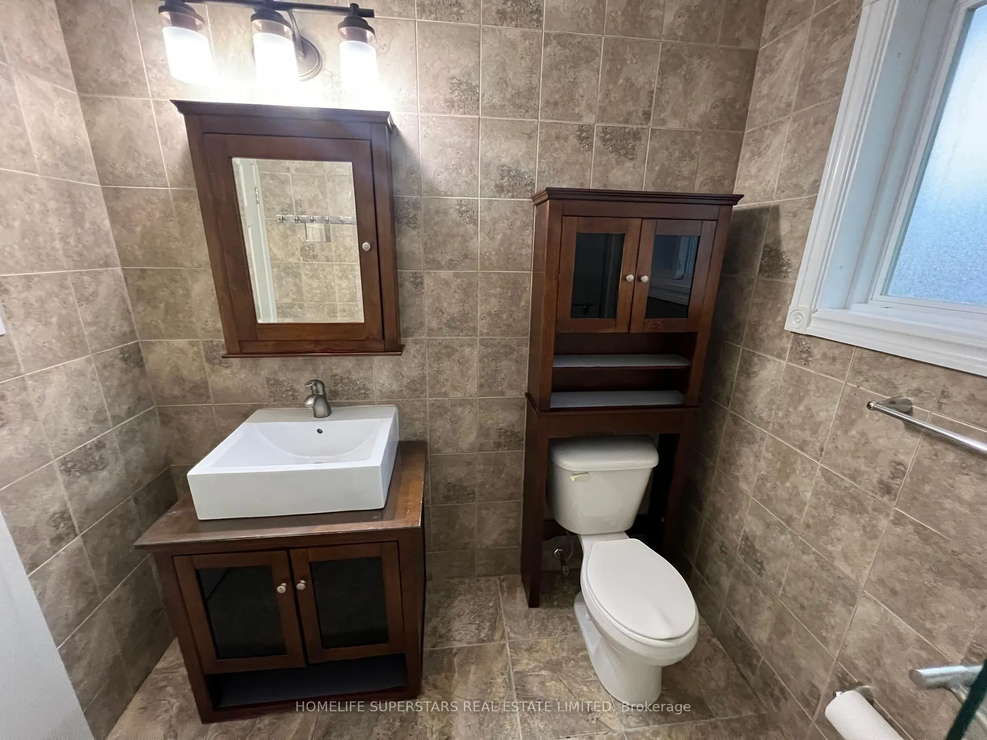 Photo 20 of Unit ( Upper ), 131 Alicewood Court, Etobicoke, West Humber-Clairville — HOMEH