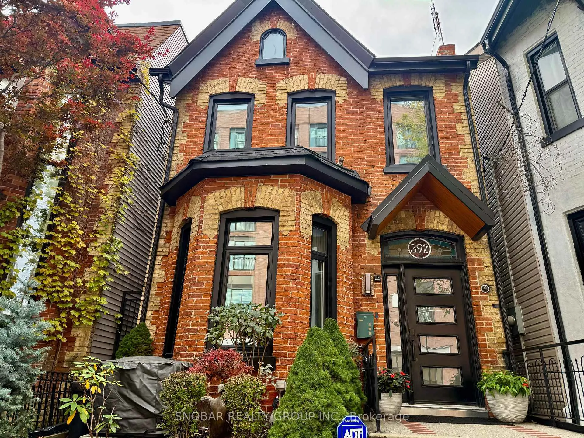 Photo 1 of 392 Parliament (Upper) Street, Toronto, Regent Park — HOMEH