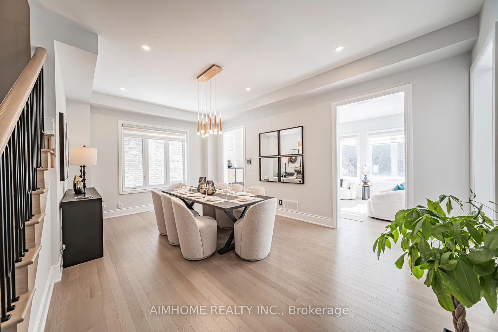 Photo 3 of 17 Meizhou Avenue, Markham, Angus Glen — HOMEH