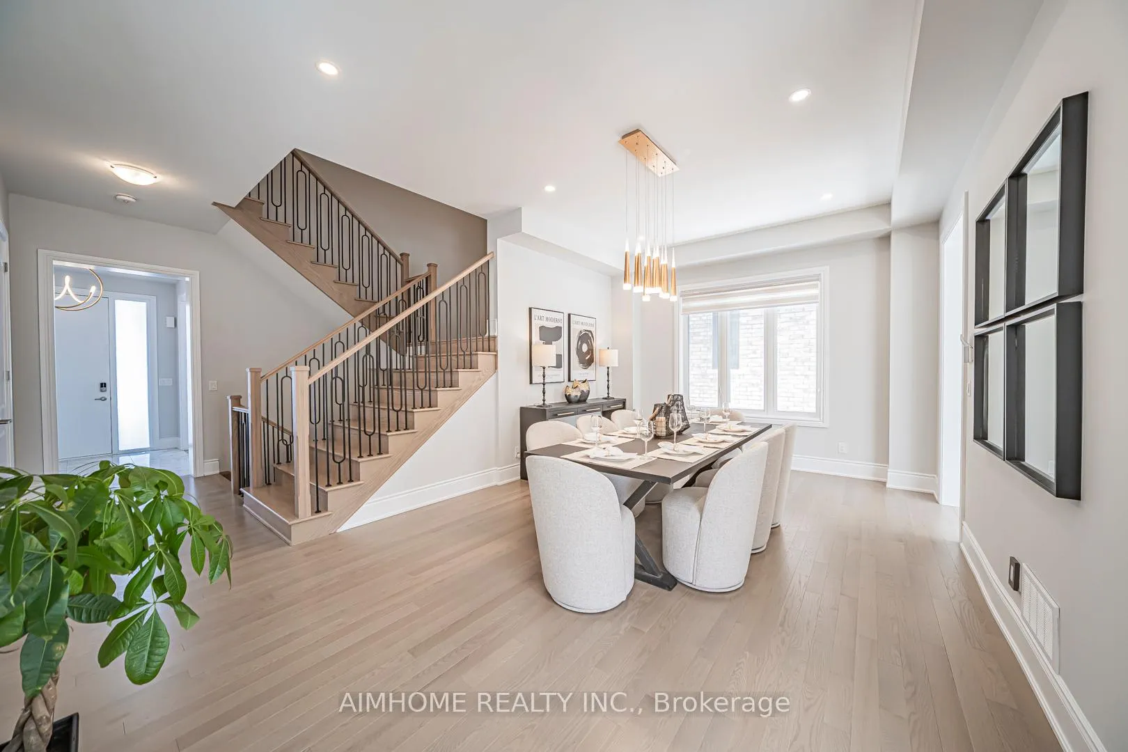 Photo 8 of 17 Meizhou Avenue, Markham, Angus Glen — HOMEH