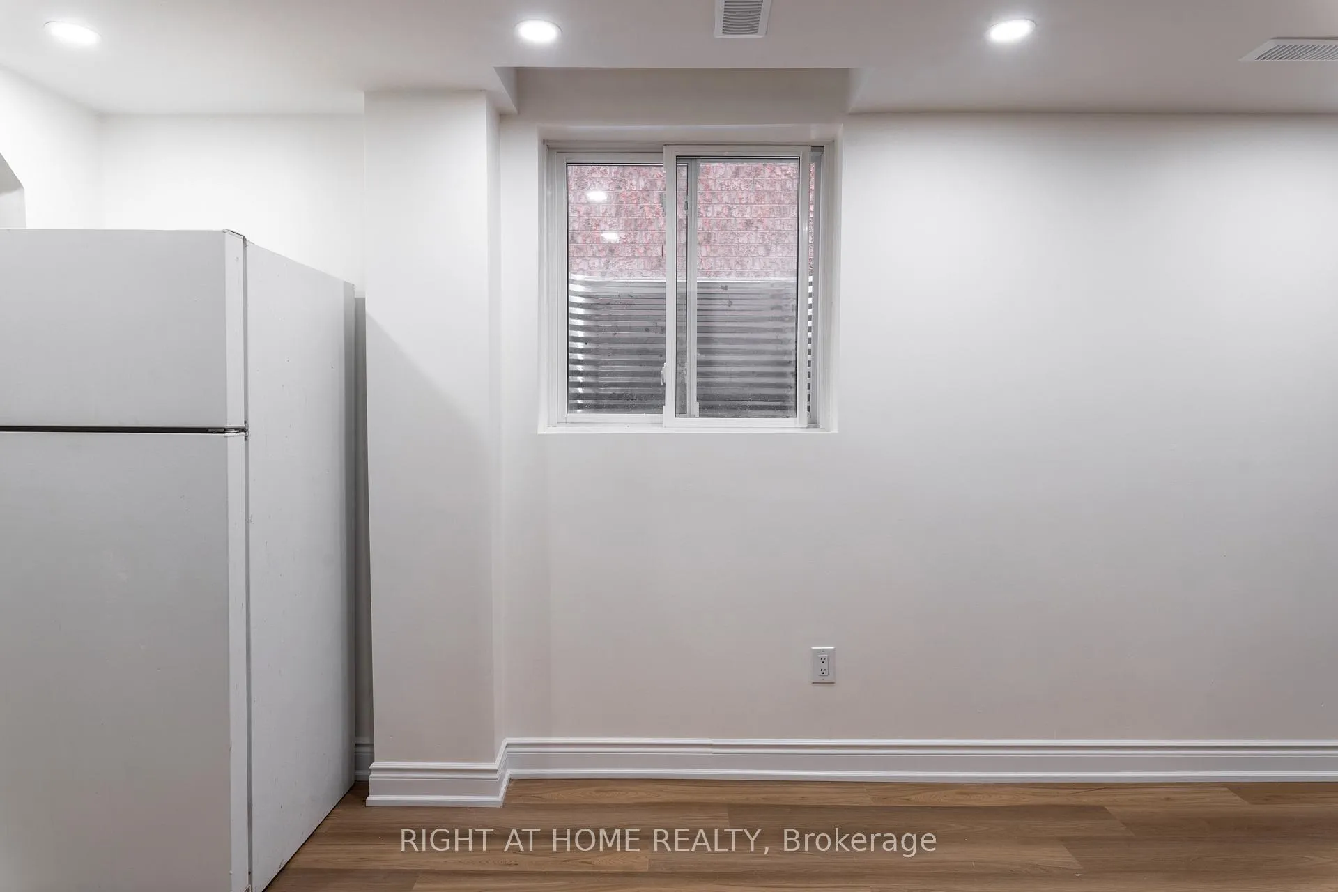 Photo 14 of Unit Lower, 58 Lockheed Crescent, Brampton, Fletcher's Meadow — HOMEH
