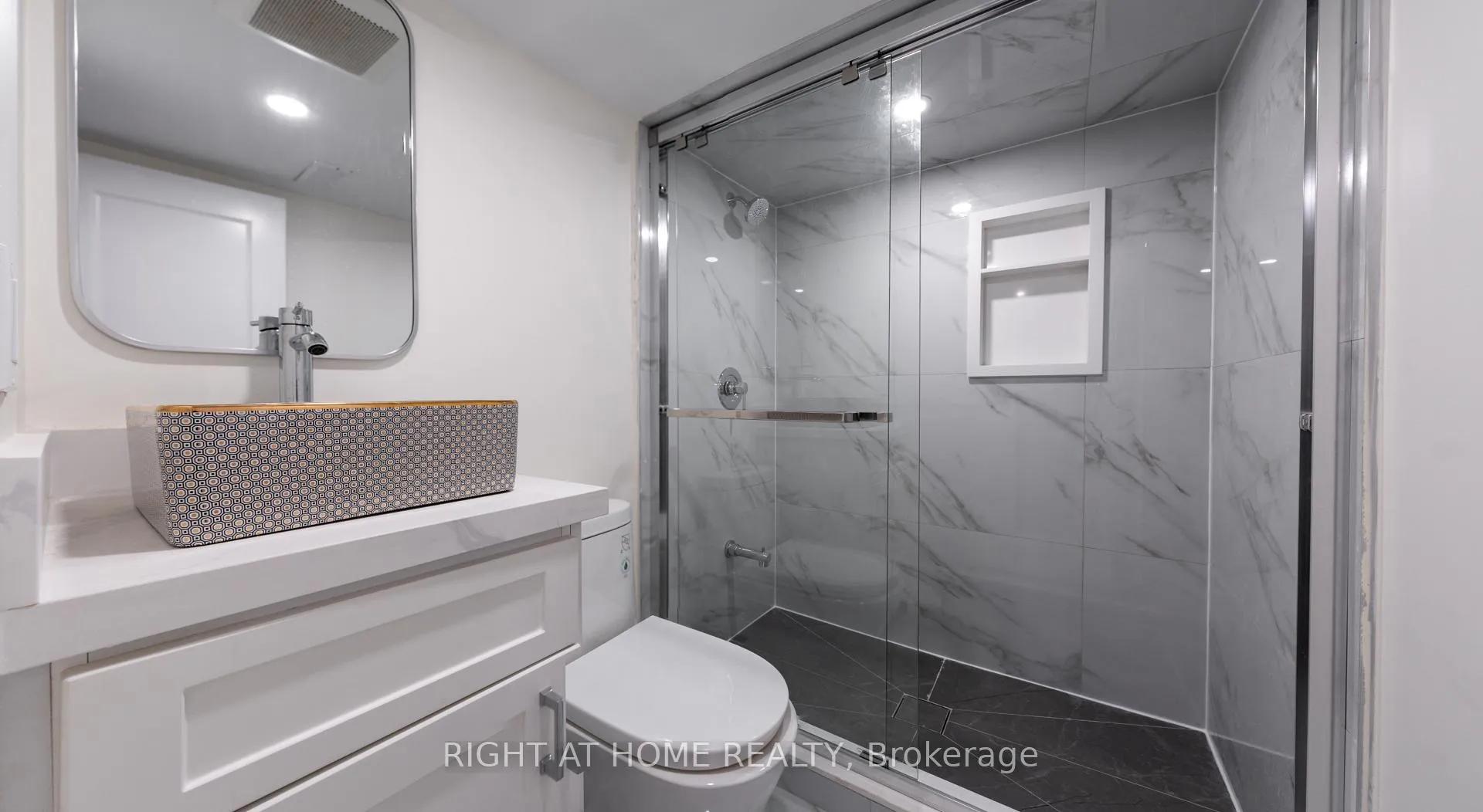 Photo 19 of Unit Lower, 58 Lockheed Crescent, Brampton, Fletcher's Meadow — HOMEH
