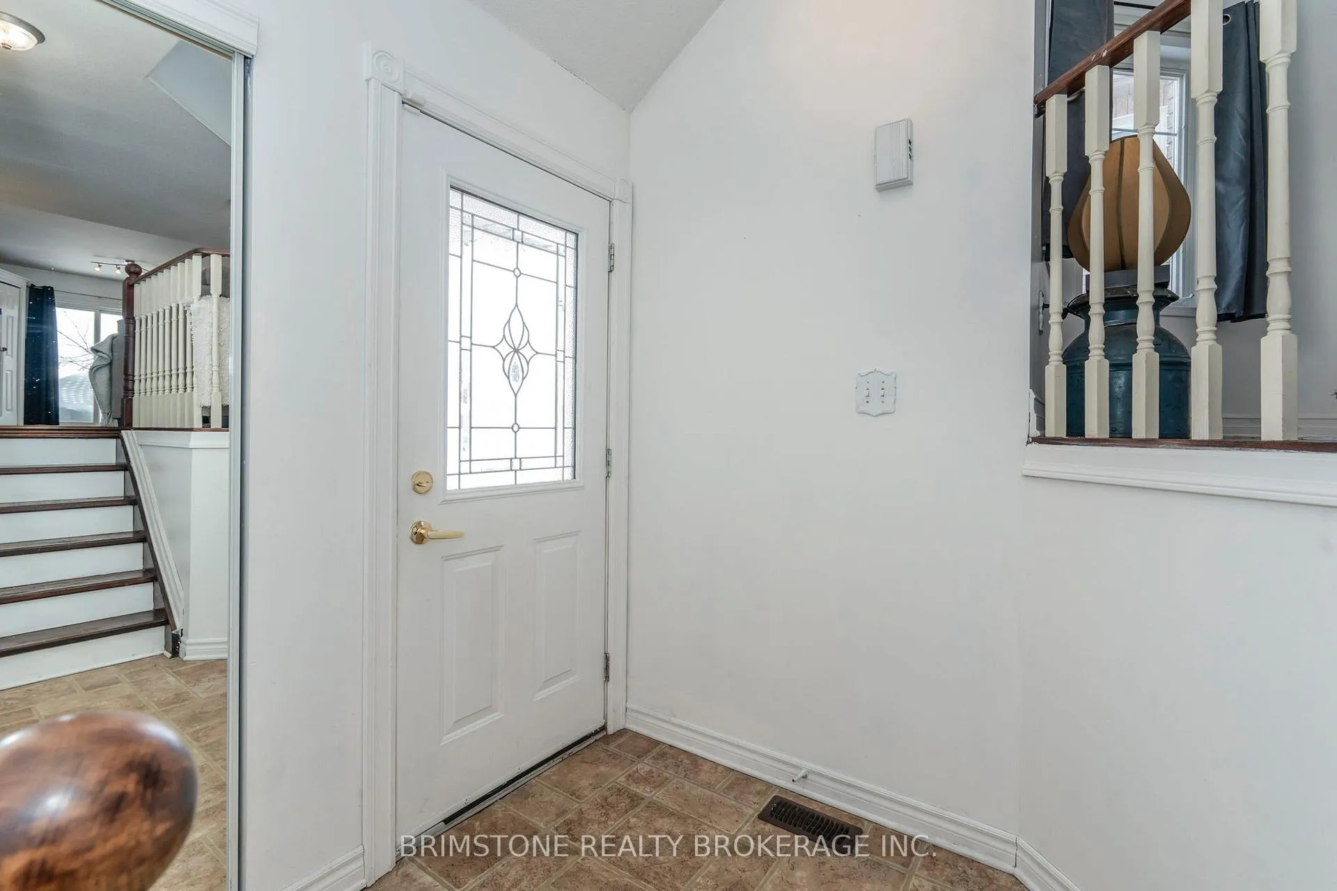 Photo 4 of 22 Dykstra Drive, Barrie, Holly — HOMEH