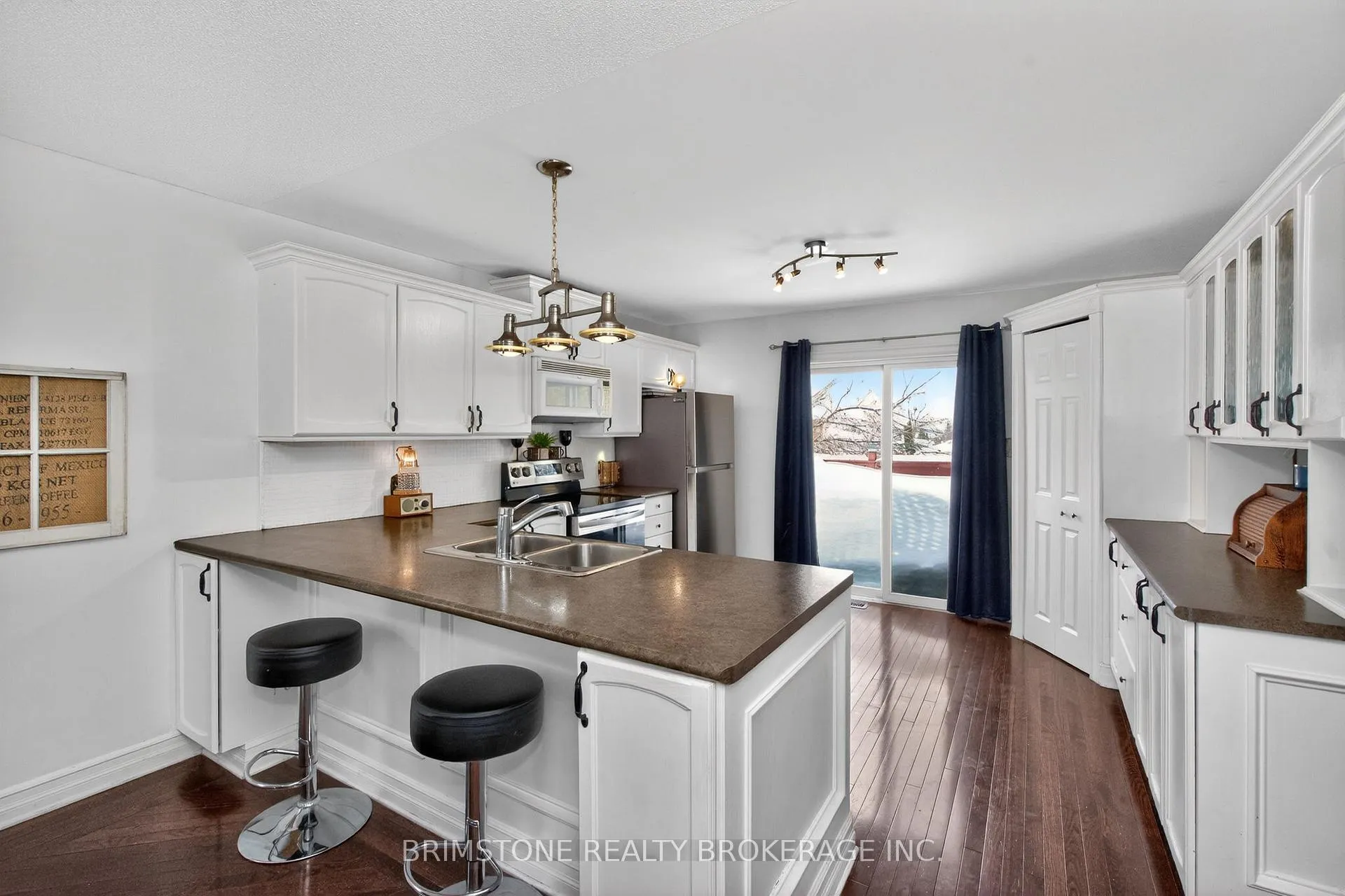 Photo 5 of 22 Dykstra Drive, Barrie, Holly — HOMEH