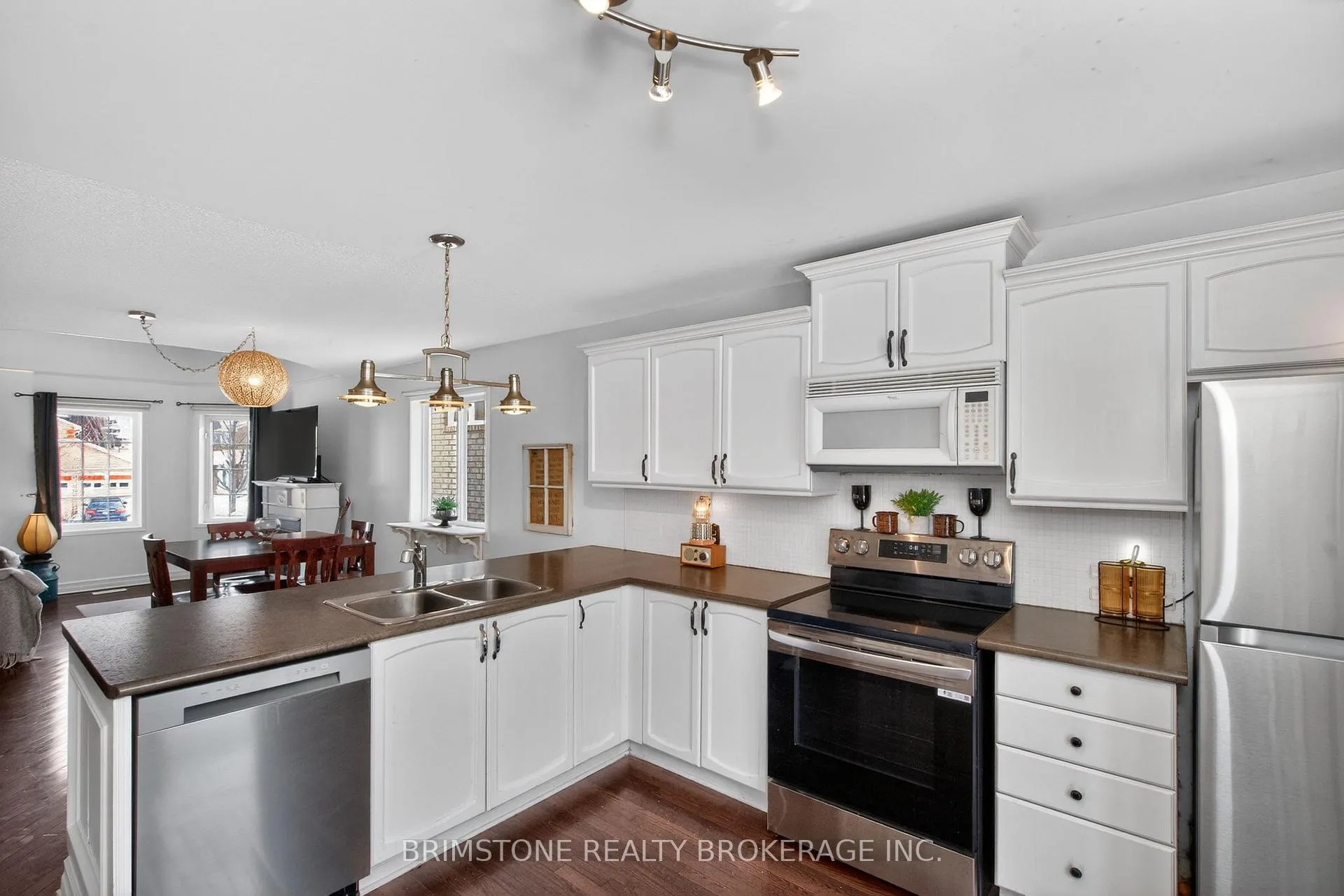 Photo 7 of 22 Dykstra Drive, Barrie, Holly — HOMEH