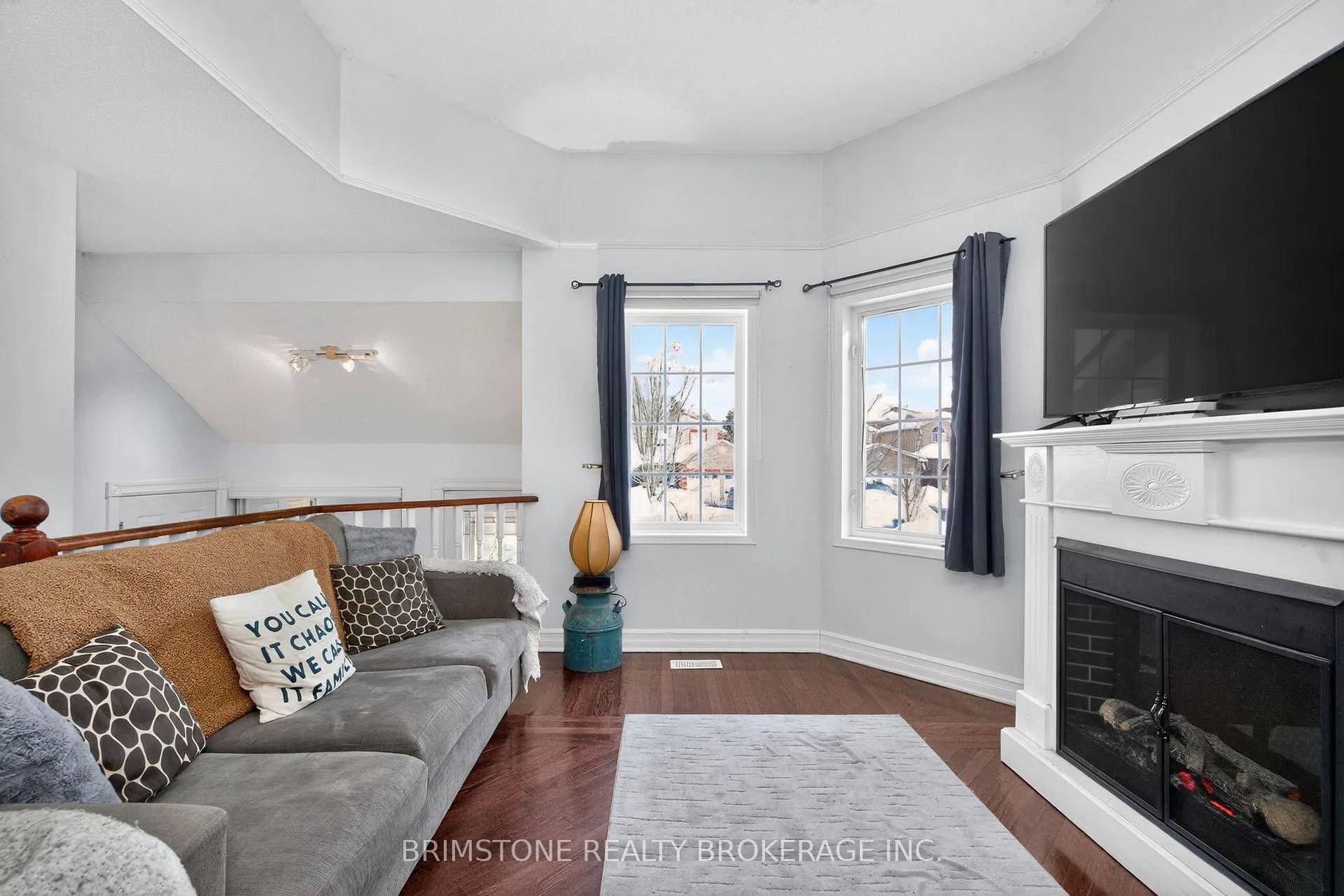 Photo 10 of 22 Dykstra Drive, Barrie, Holly — HOMEH
