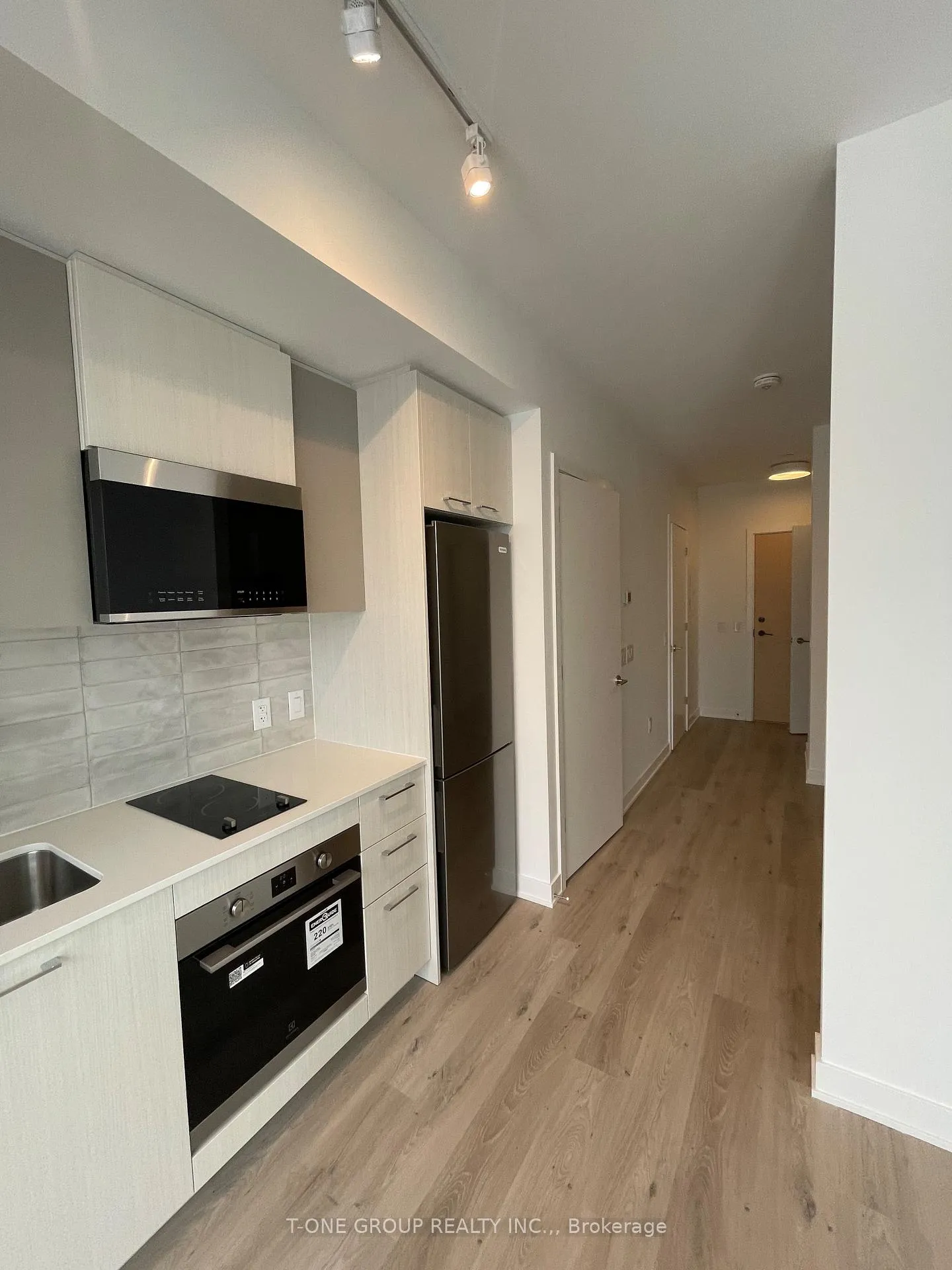 Photo 4 of Unit 731, 30 Dreamers Way, Toronto, Regent Park — HOMEH