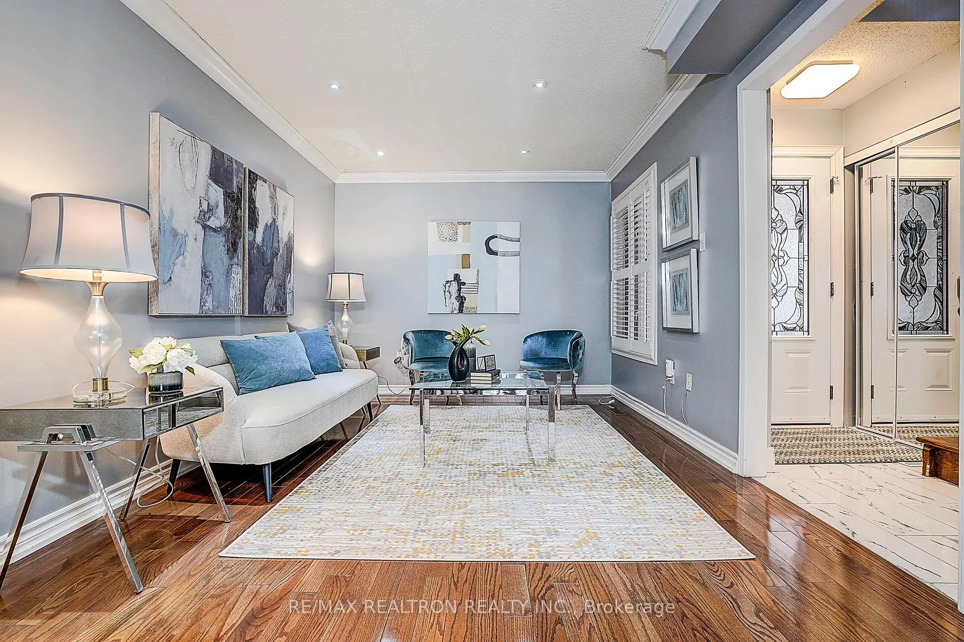 Photo 8 of 11 Stella Drive, Markham, Middlefield — HOMEH