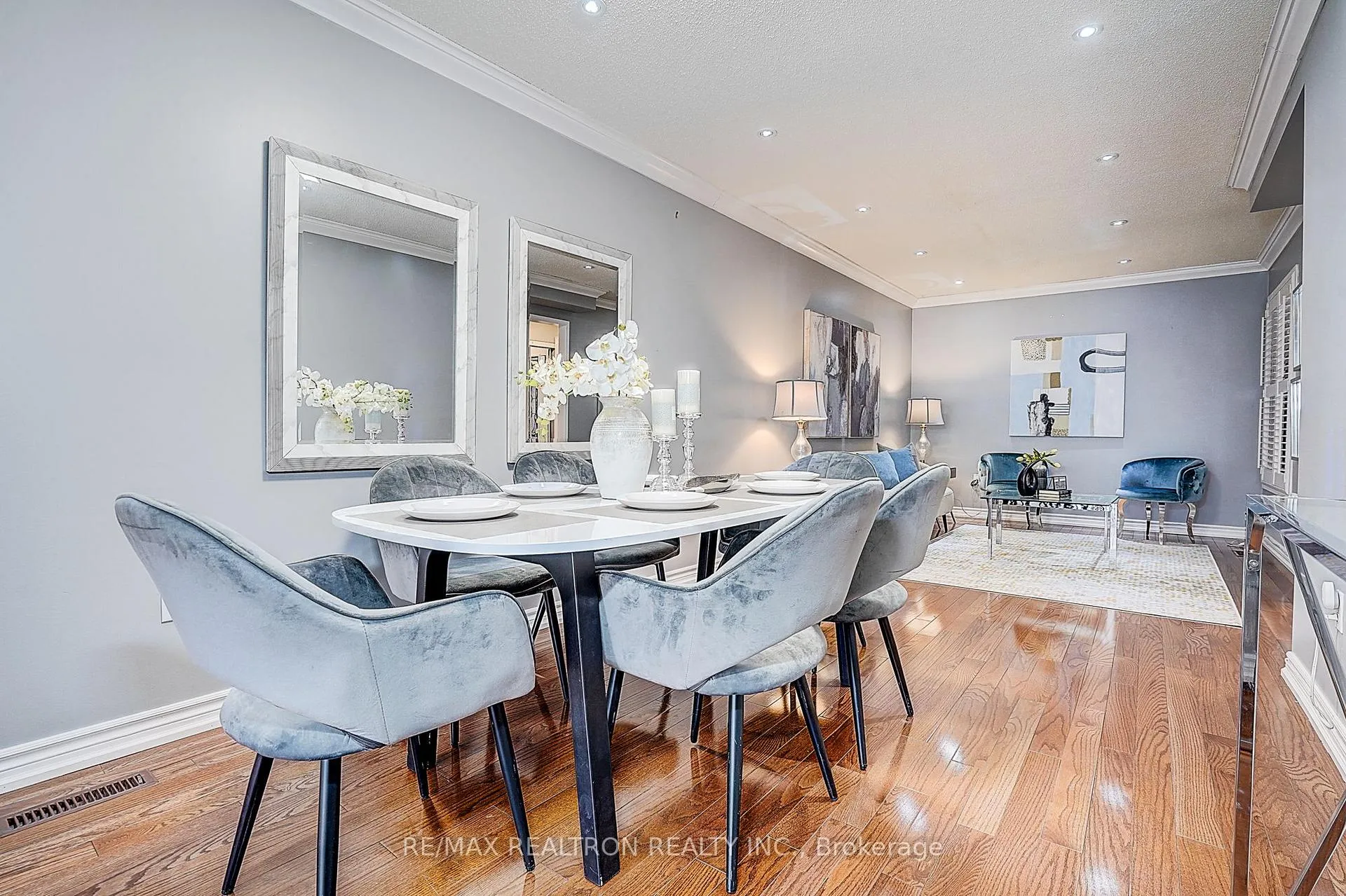 Photo 14 of 11 Stella Drive, Markham, Middlefield — HOMEH