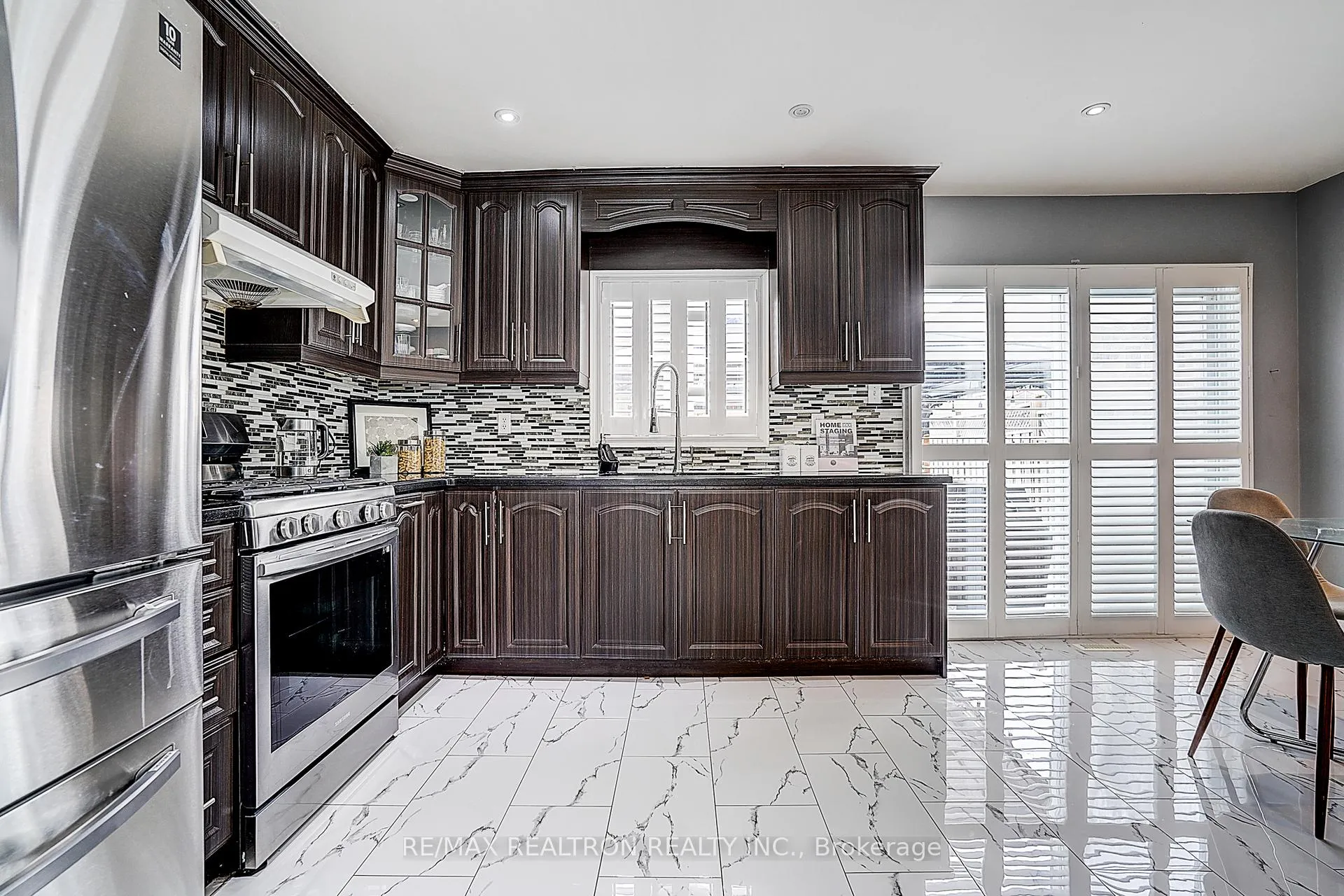 Photo 15 of 11 Stella Drive, Markham, Middlefield — HOMEH