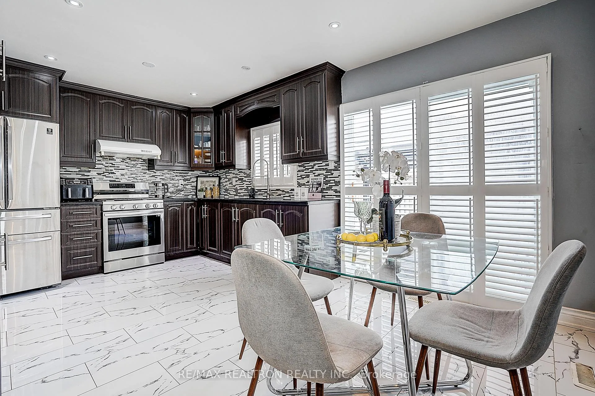 Photo 21 of 11 Stella Drive, Markham, Middlefield — HOMEH