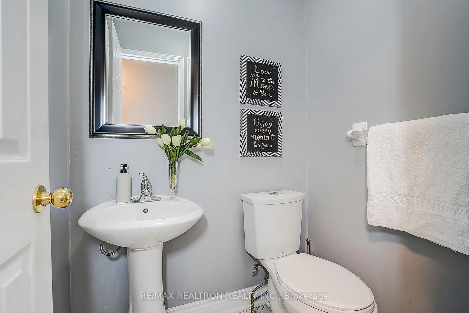 Photo 23 of 11 Stella Drive, Markham, Middlefield — HOMEH