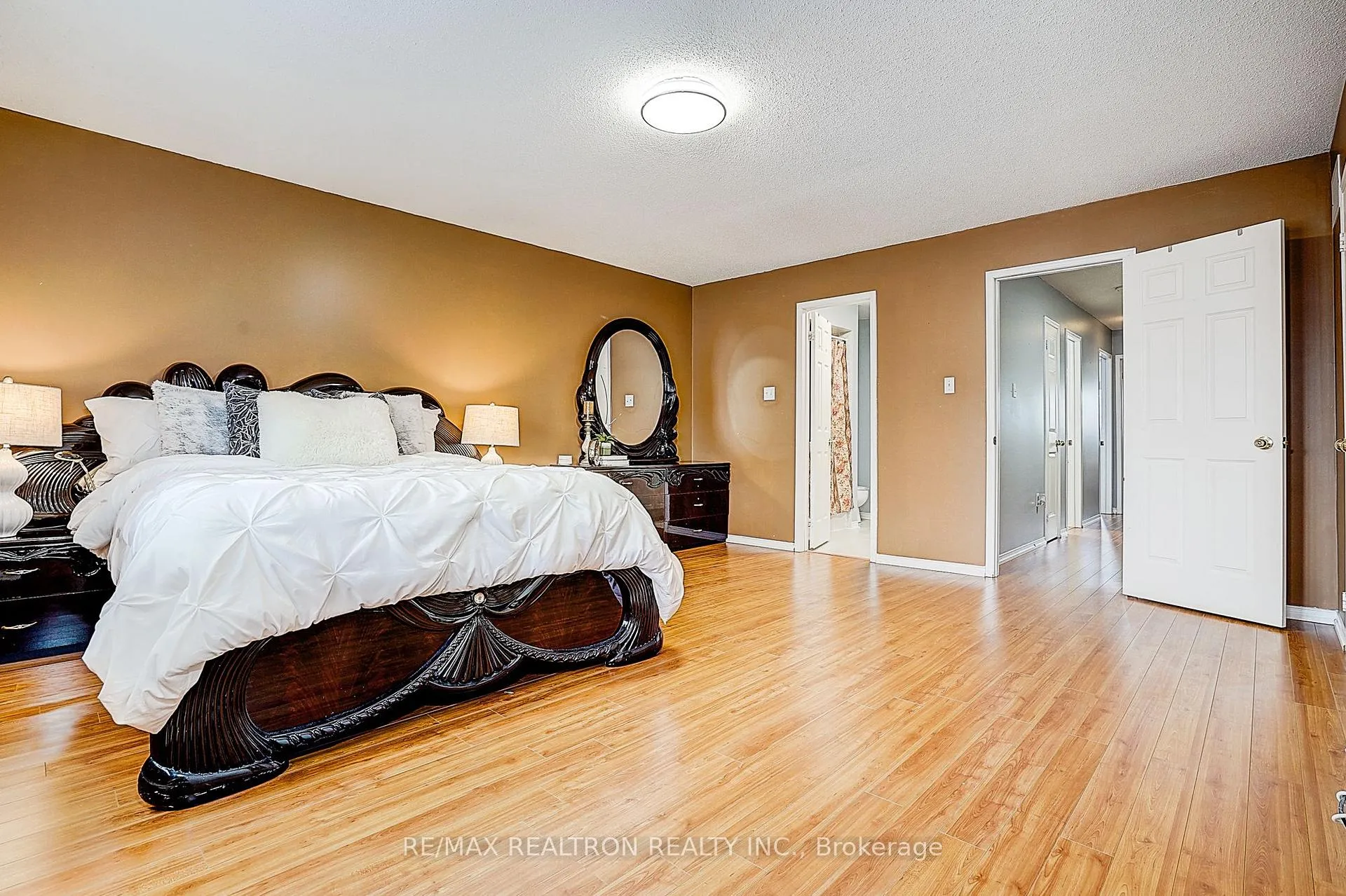 Photo 29 of 11 Stella Drive, Markham, Middlefield — HOMEH