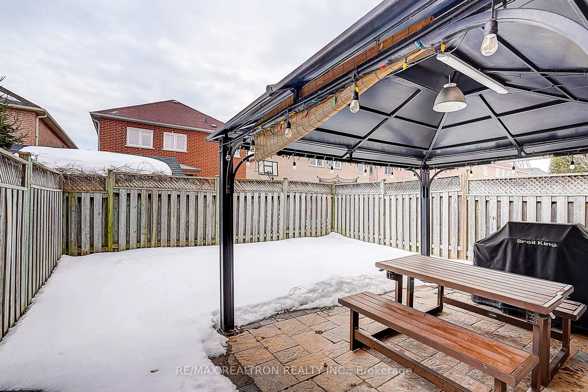 Photo 42 of 11 Stella Drive, Markham, Middlefield — HOMEH