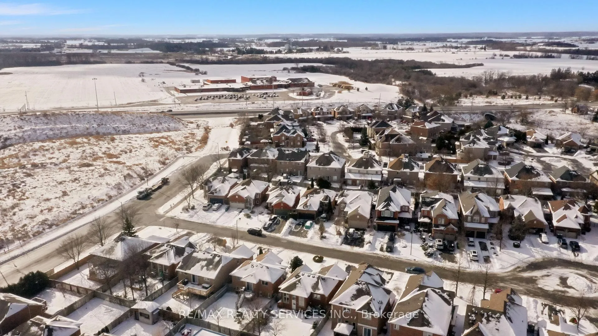 Photo 5 of 8 Bradwick Court, Caledon, Rural Caledon — HOMEH