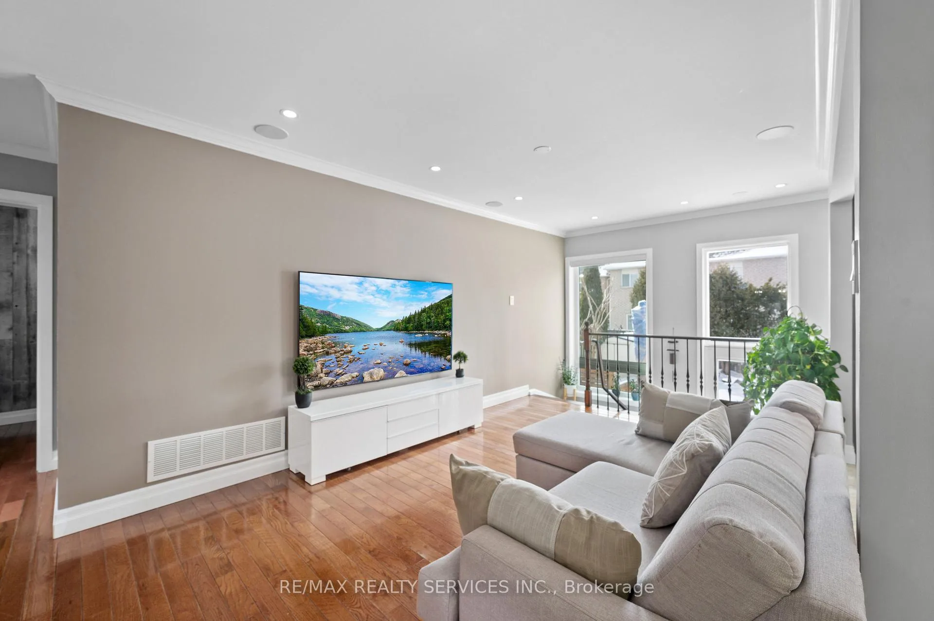 Photo 13 of 8 Bradwick Court, Caledon, Rural Caledon — HOMEH
