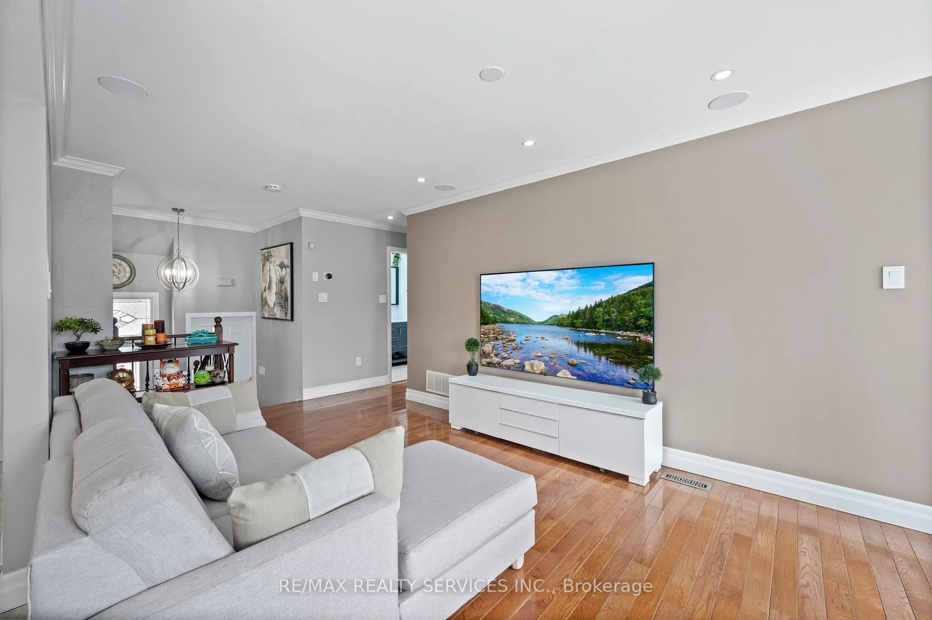 Photo 14 of 8 Bradwick Court, Caledon, Rural Caledon — HOMEH